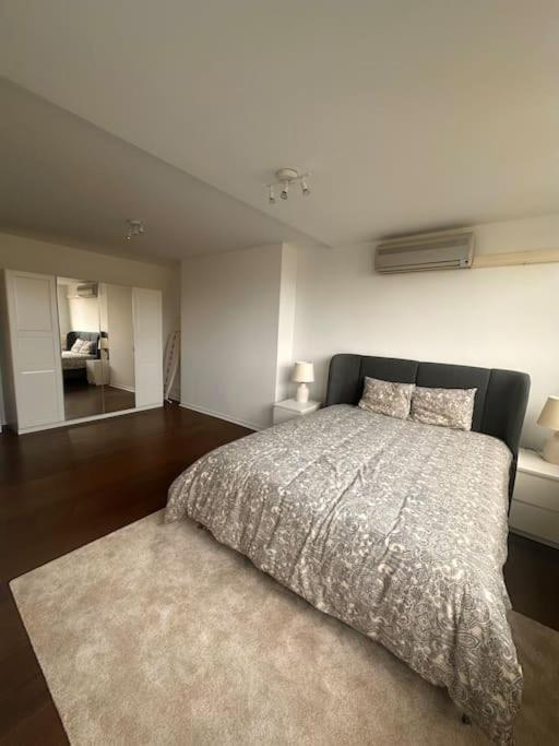 Appartamento Welcome To Our Beautiful Triplex ! Bruxelles