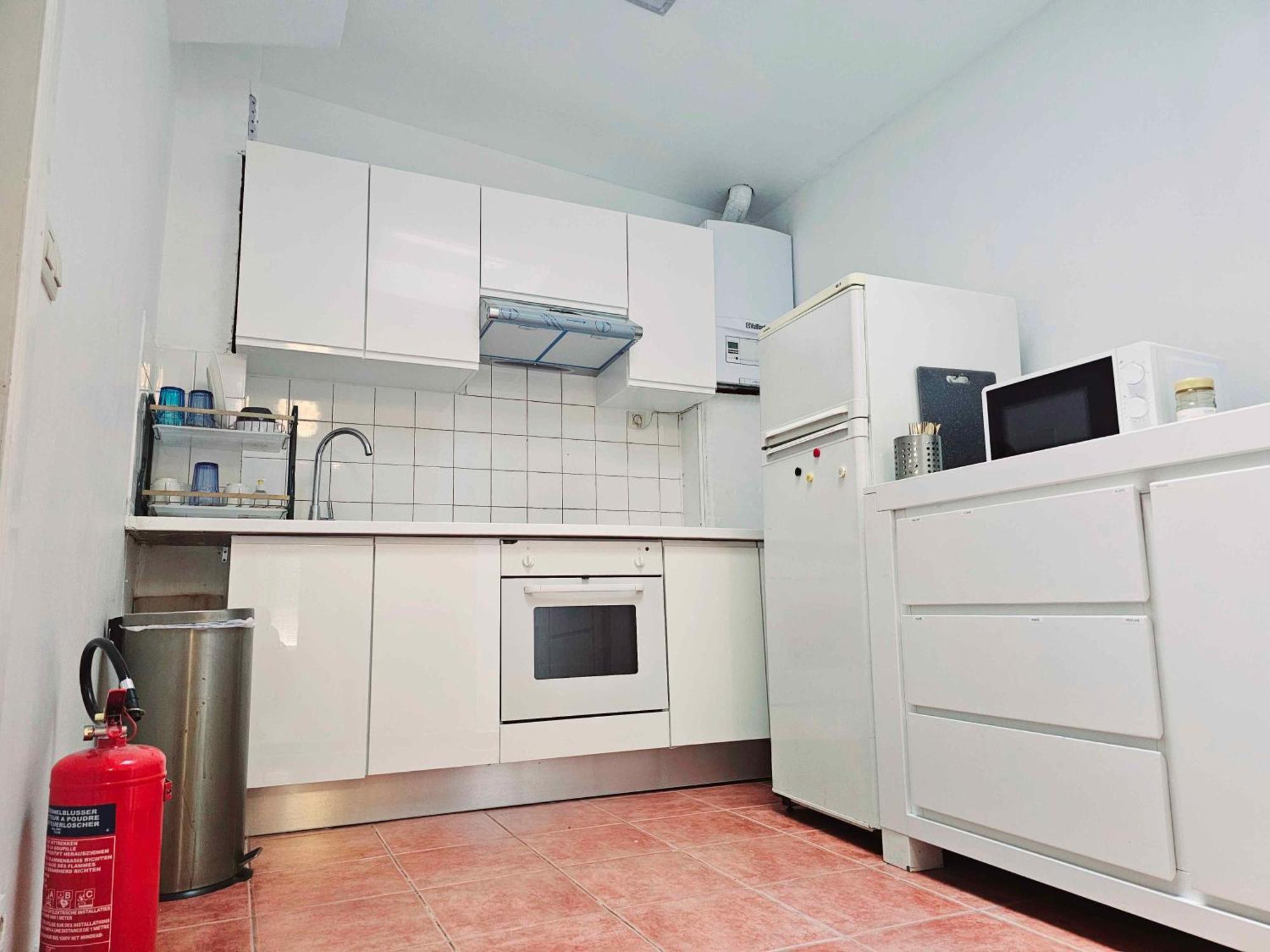 Apartment Modern & Comfortable Center Oasis~king Bed ! *