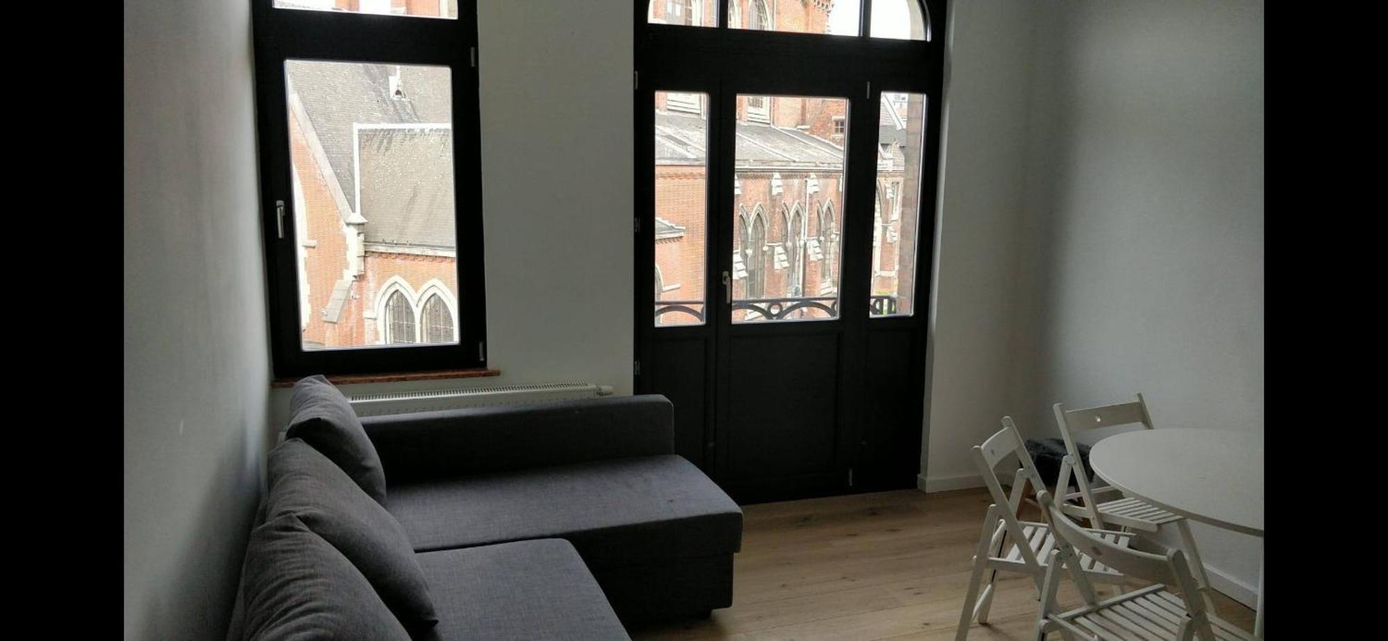 Midi Flat Apartment *