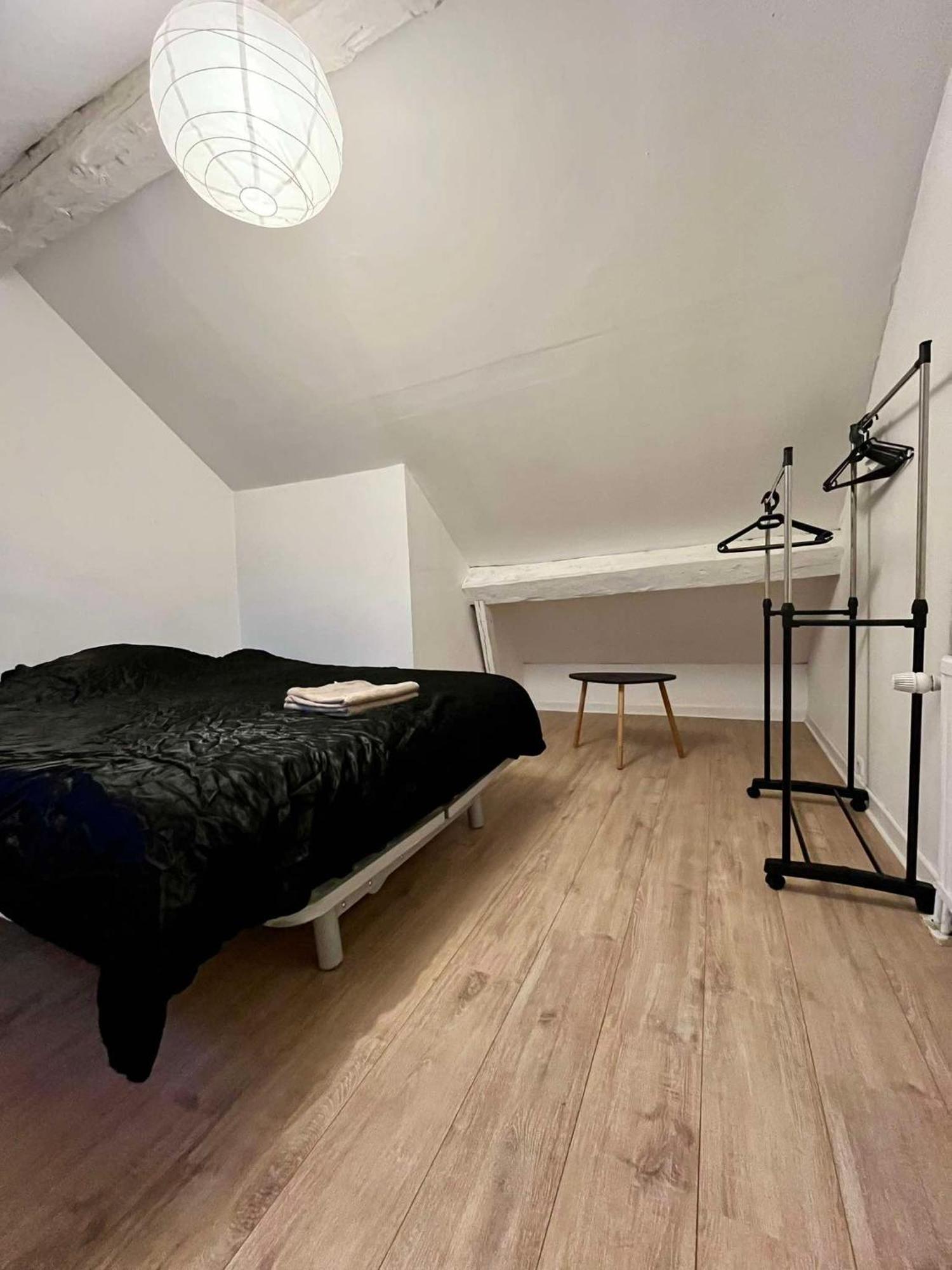 Lumineux - Quartier Louise Apartment *