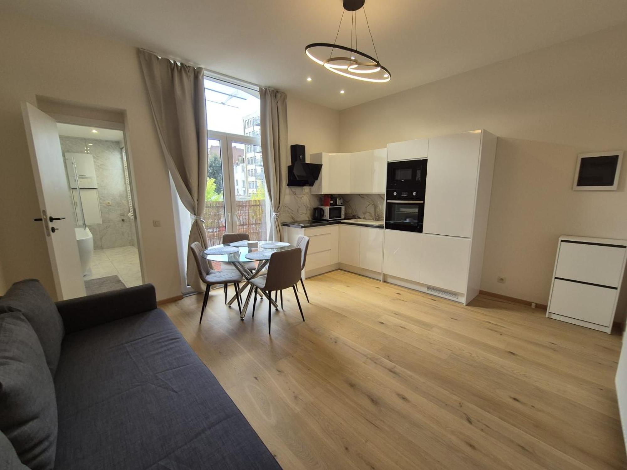Appartement Elegant In Center Of