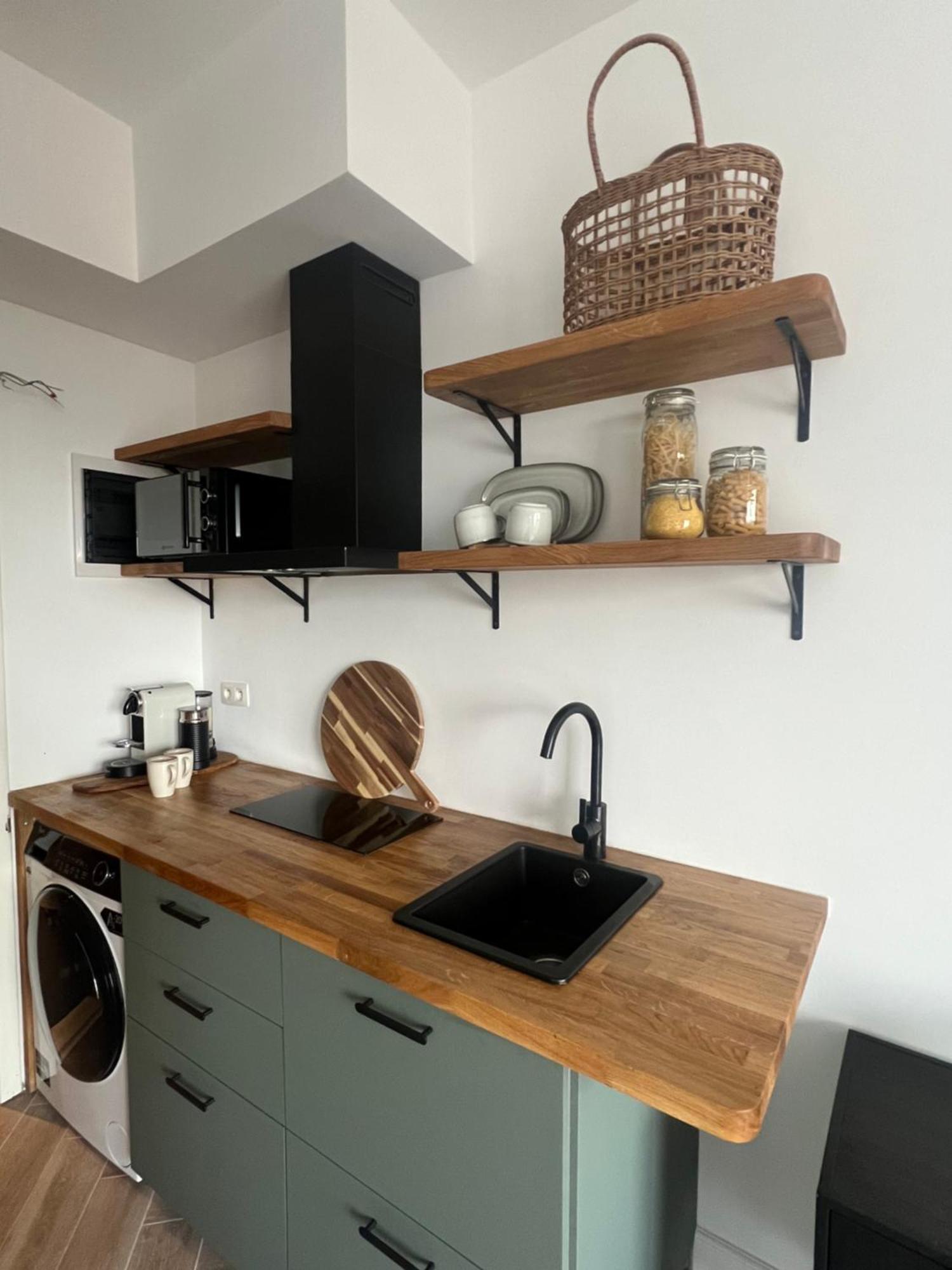Deluxe La Cambre - With View Apartment