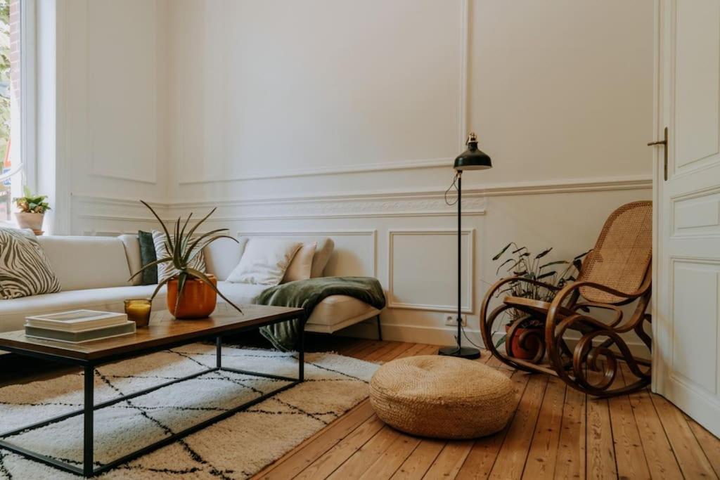 Beautiful 2 Bedroom Duplex In Le Chatelain Bruxelles