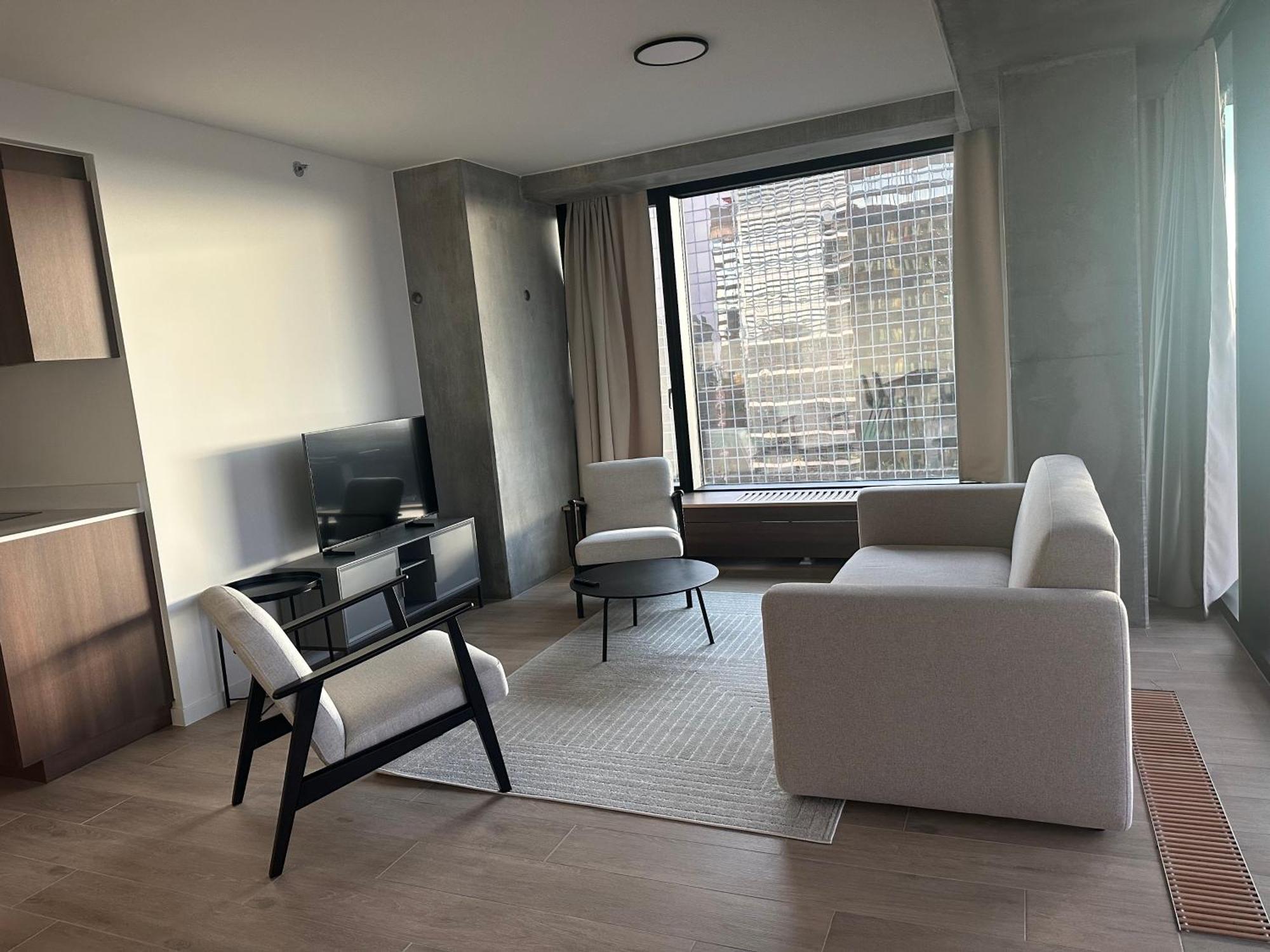 Beautiful With Panoramic View Of Center With Roof Terrace