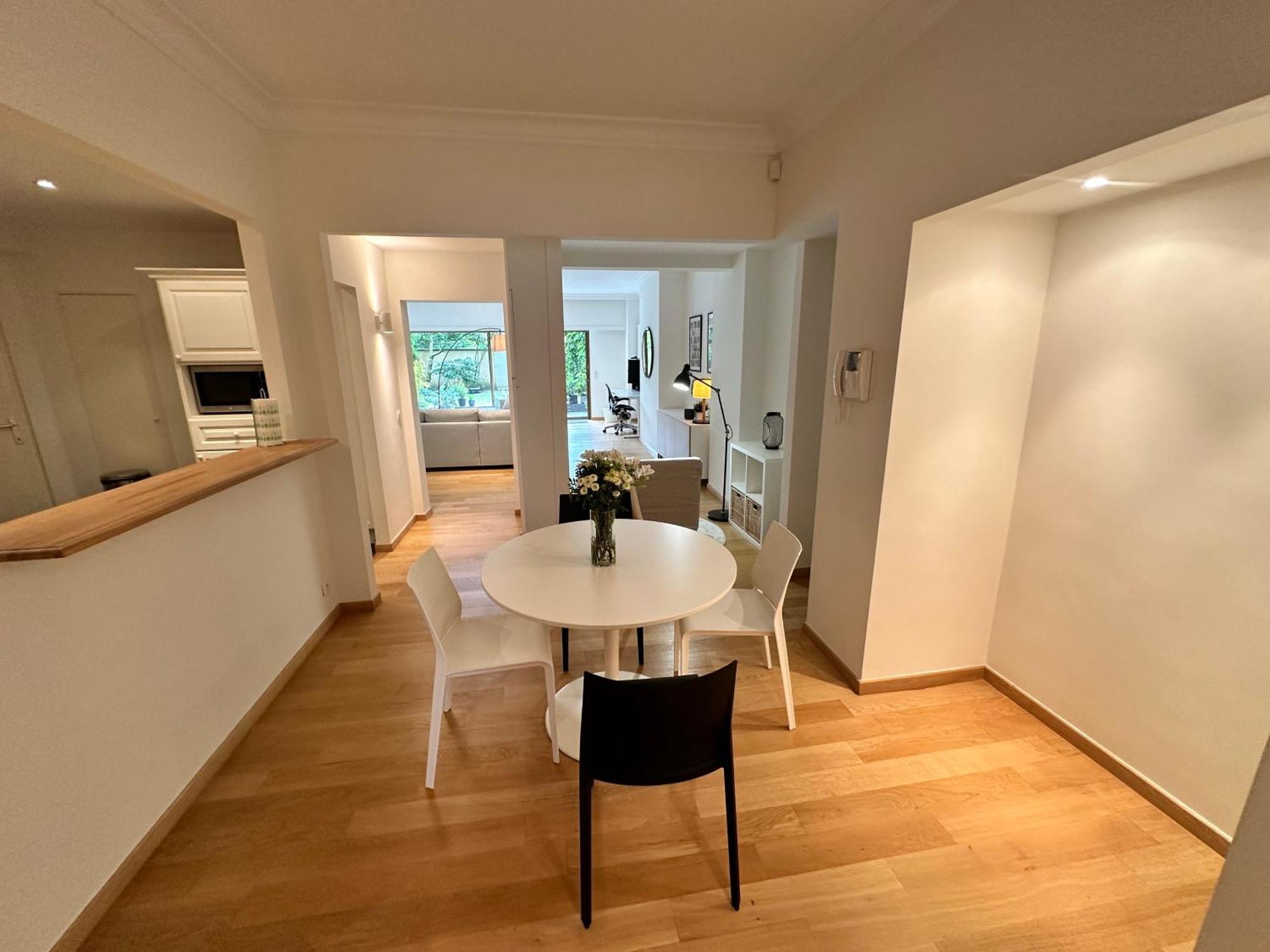Charming In Ixelles Appartamento *