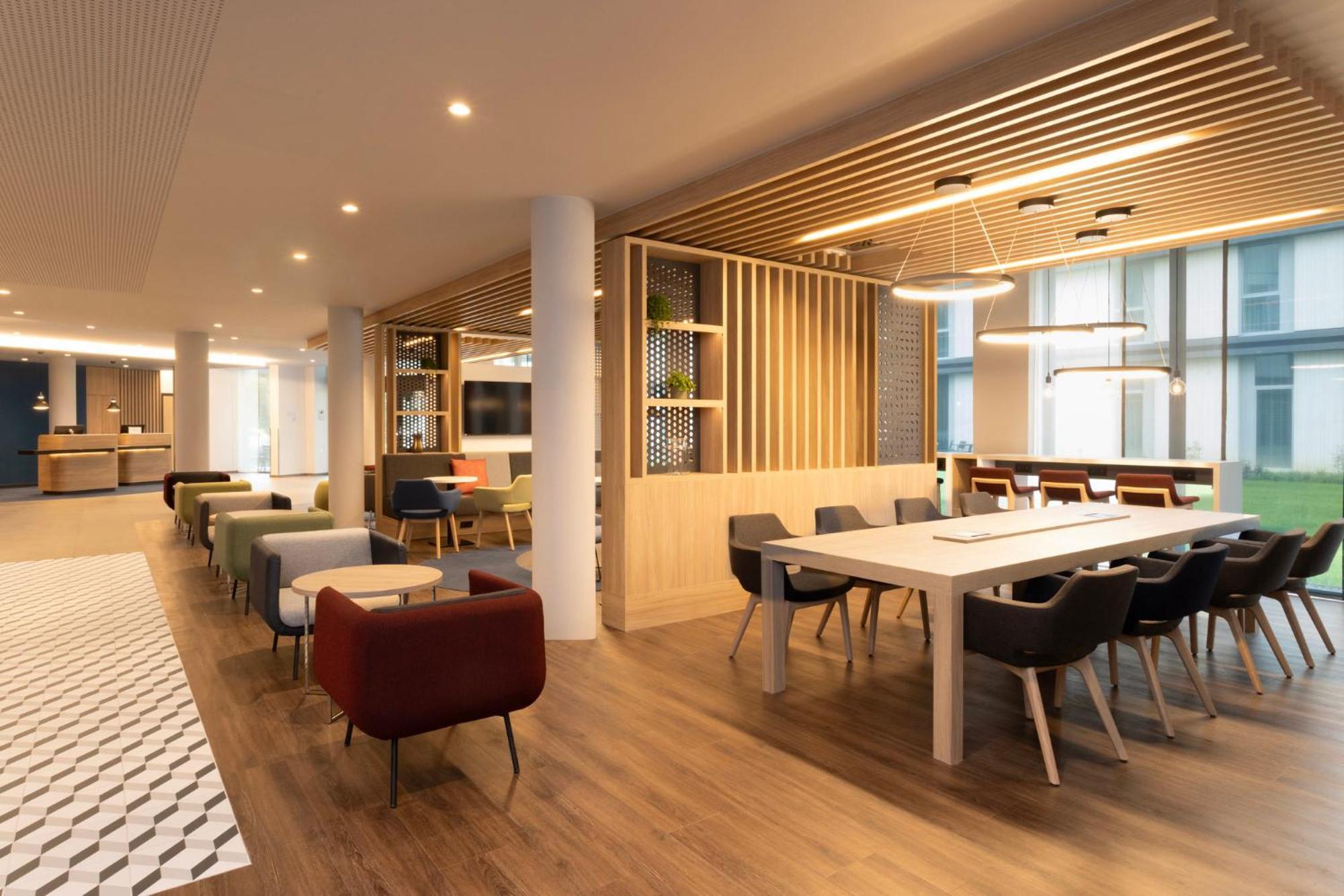 Hotel Express - Airport By Ihg *