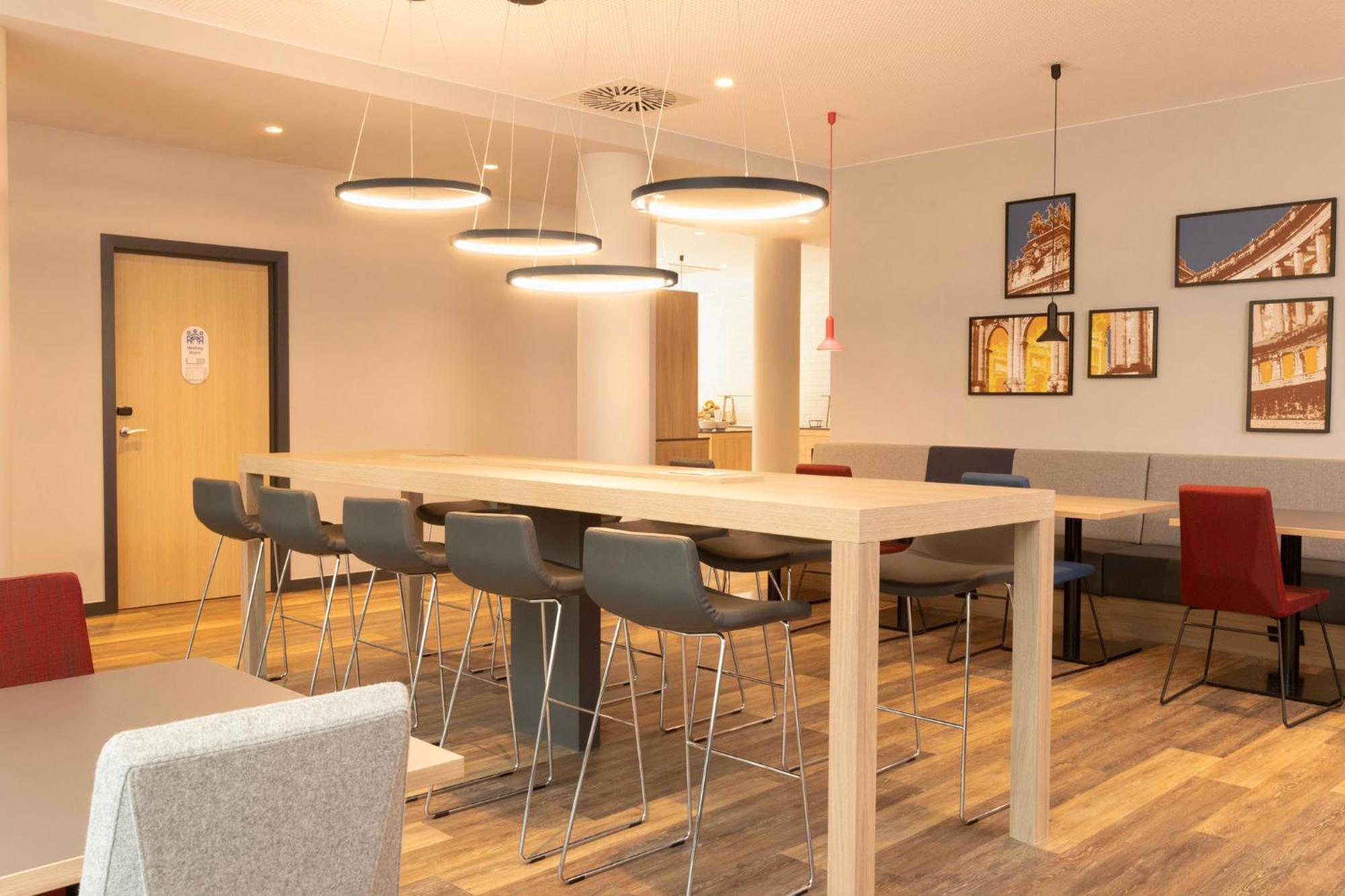 Hotel Express - Airport By Ihg *