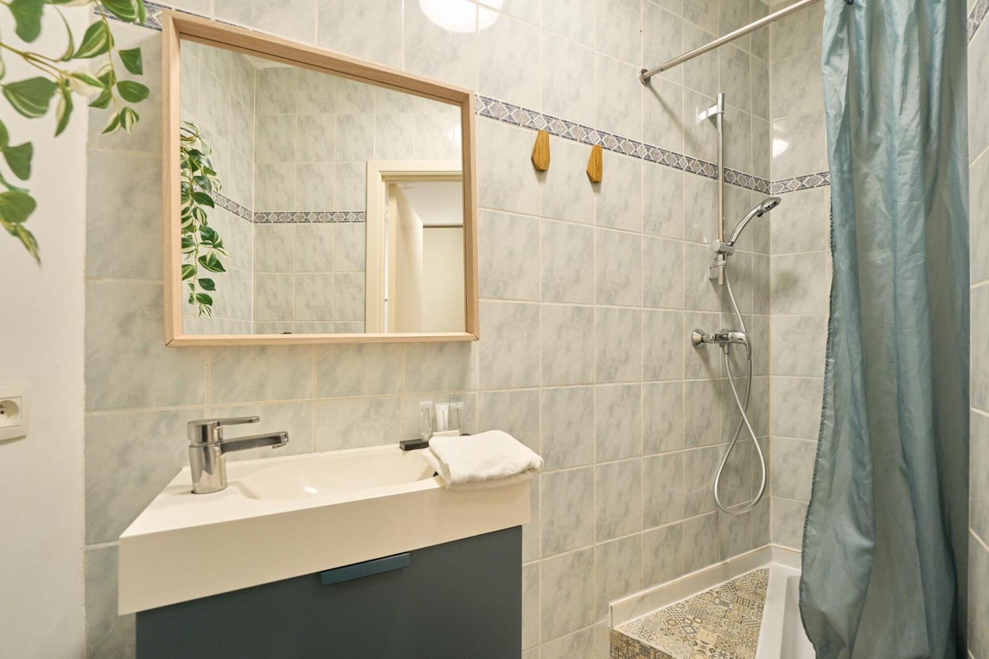 Compact & Stylish In