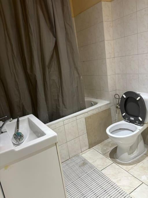 For Rent *