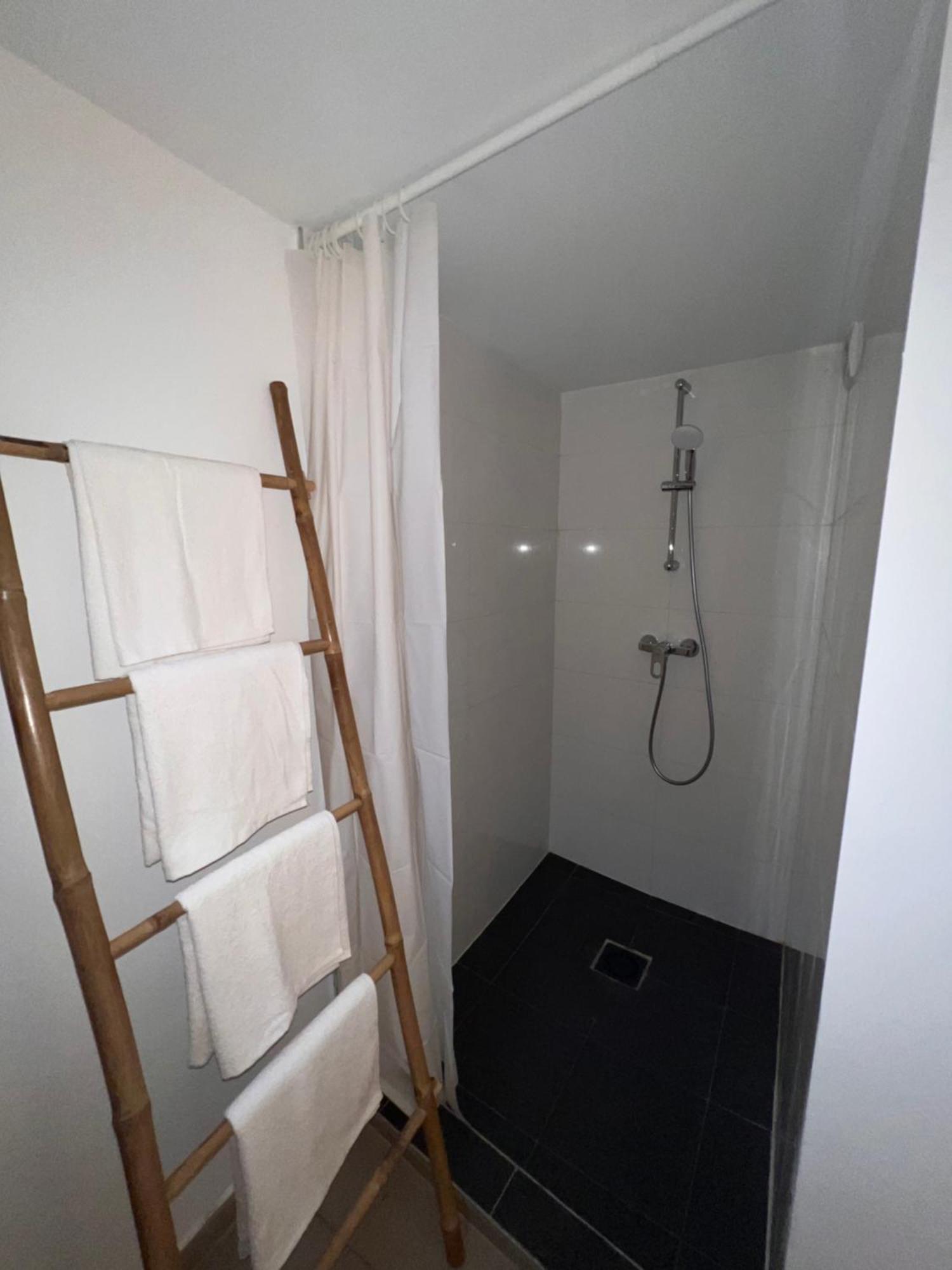 Studio Duplex Au Rez-de-chaussee Appartement Bruxelles