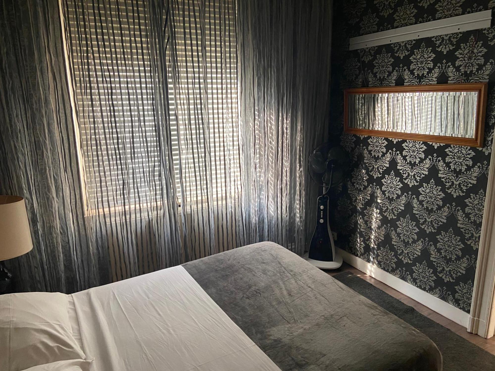 Liefdeshotel Annee 70 *