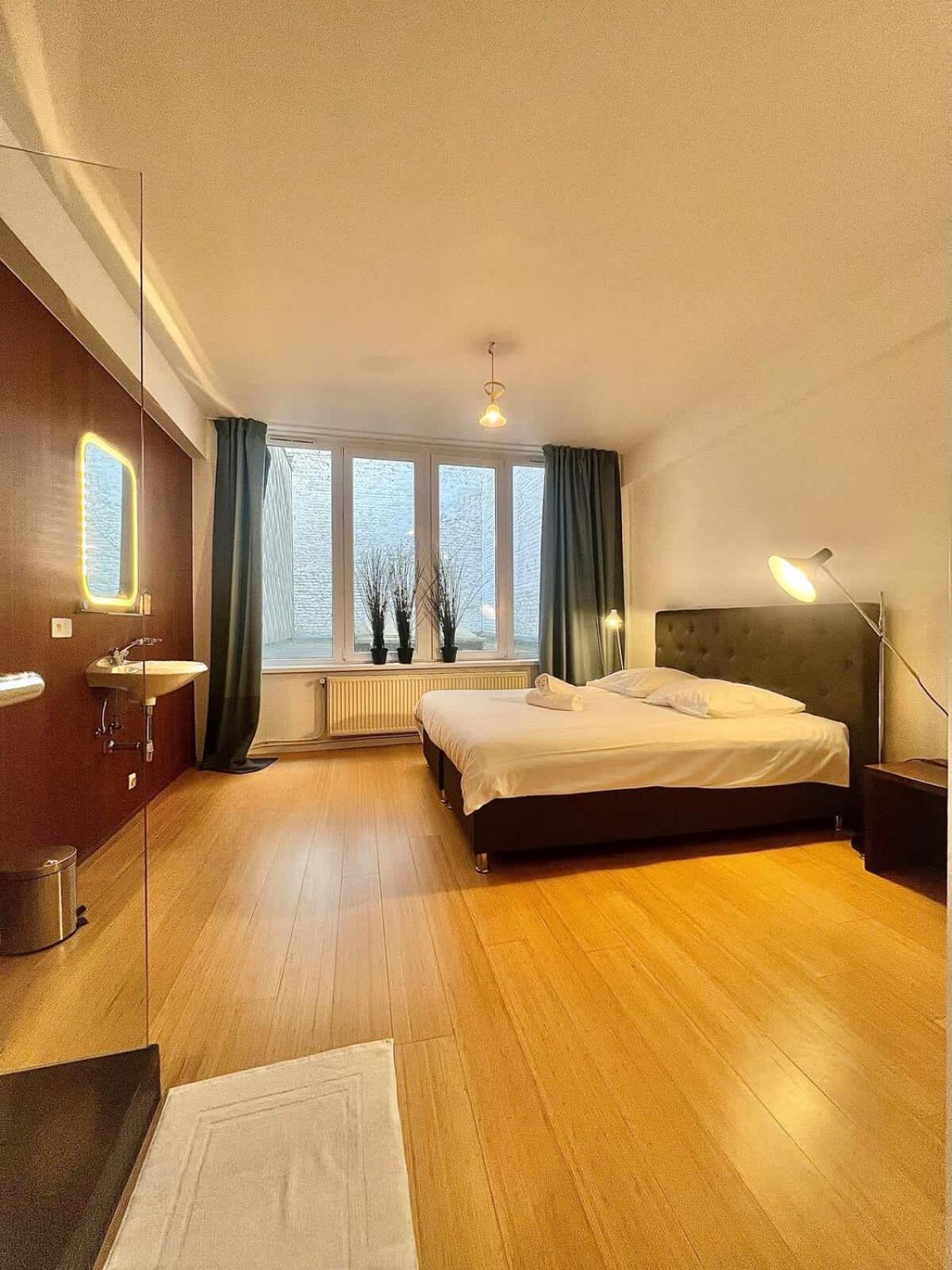 Appartement 5 Min From Grand Place 1 Bedroom Apt Renovated! *