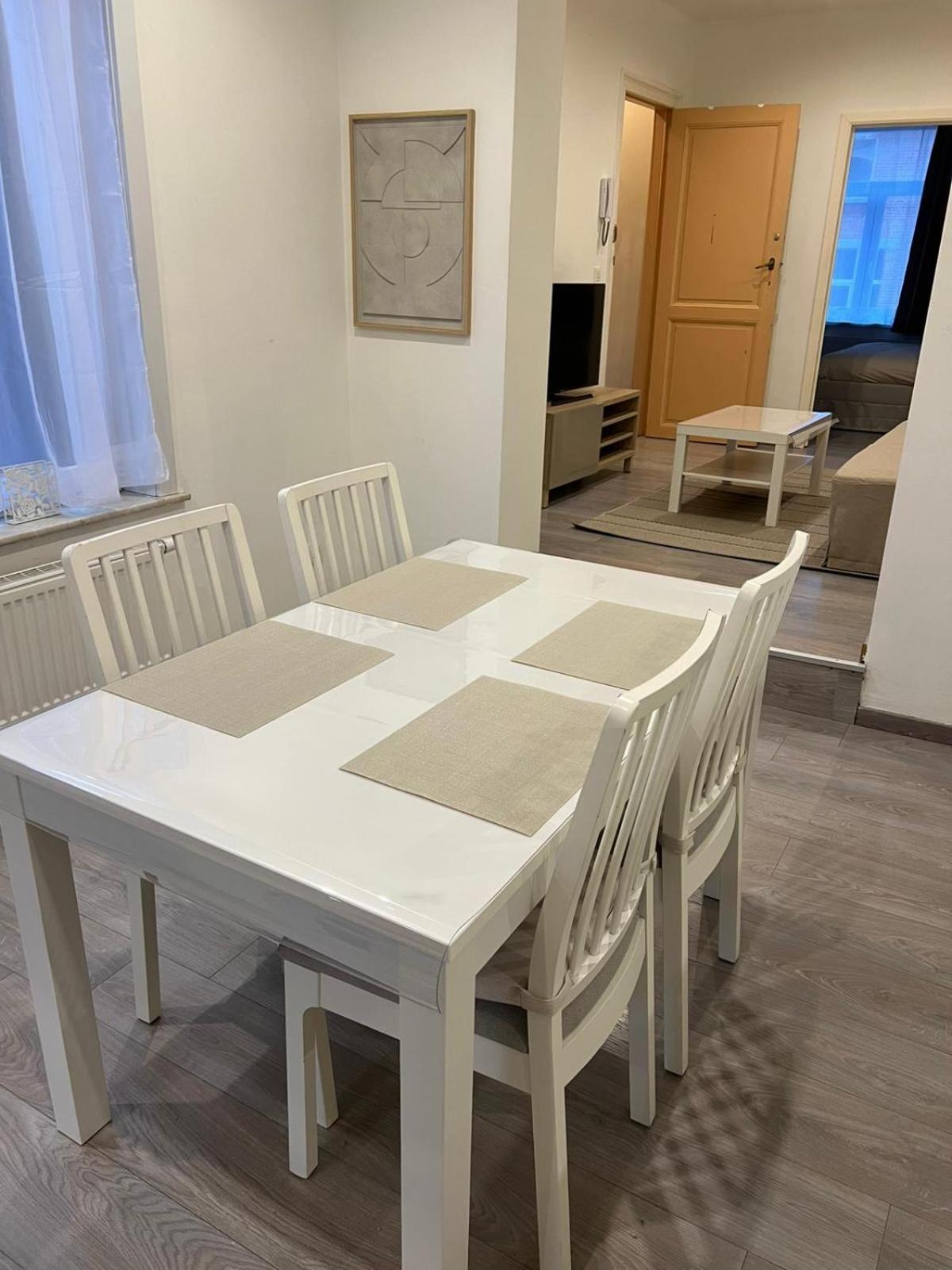 Confortable Avec Garage Premier Etage Sans Terrasse Appartement *