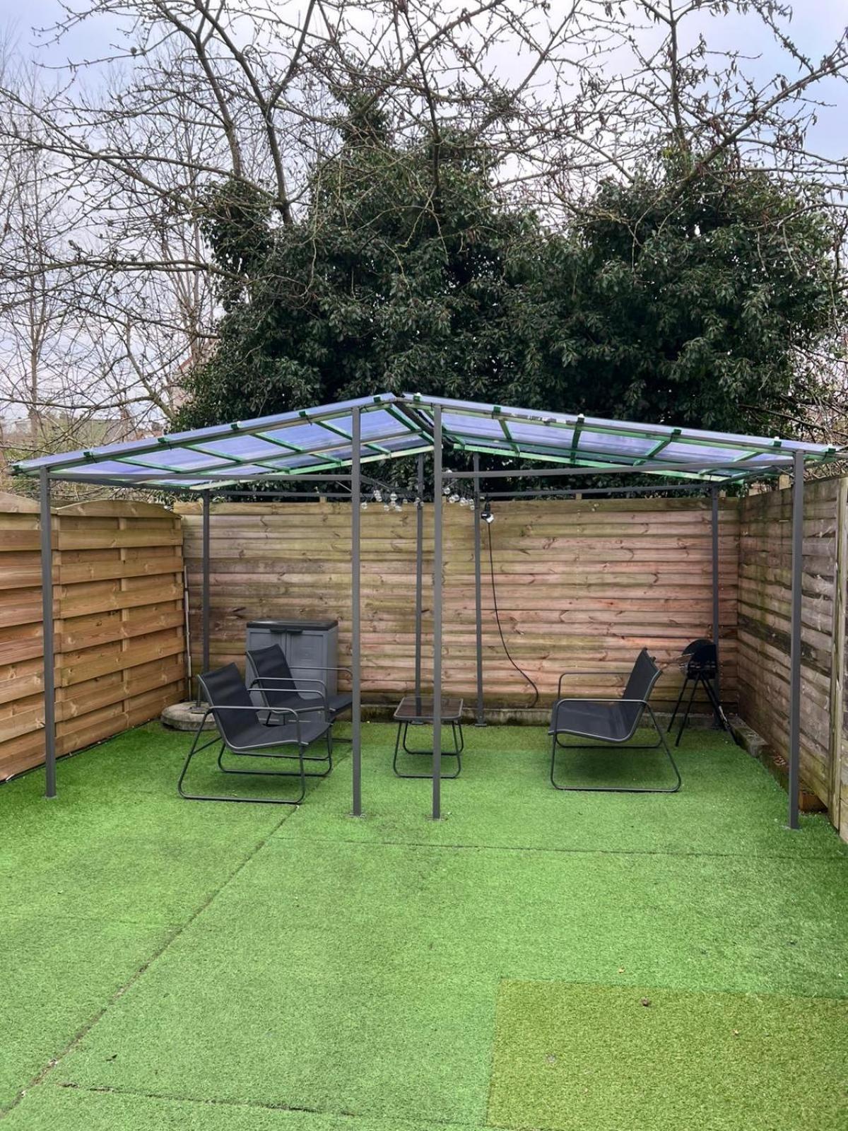 Appartamento Spacieux Avec Terrasse Et Garage Prive Bruxelles