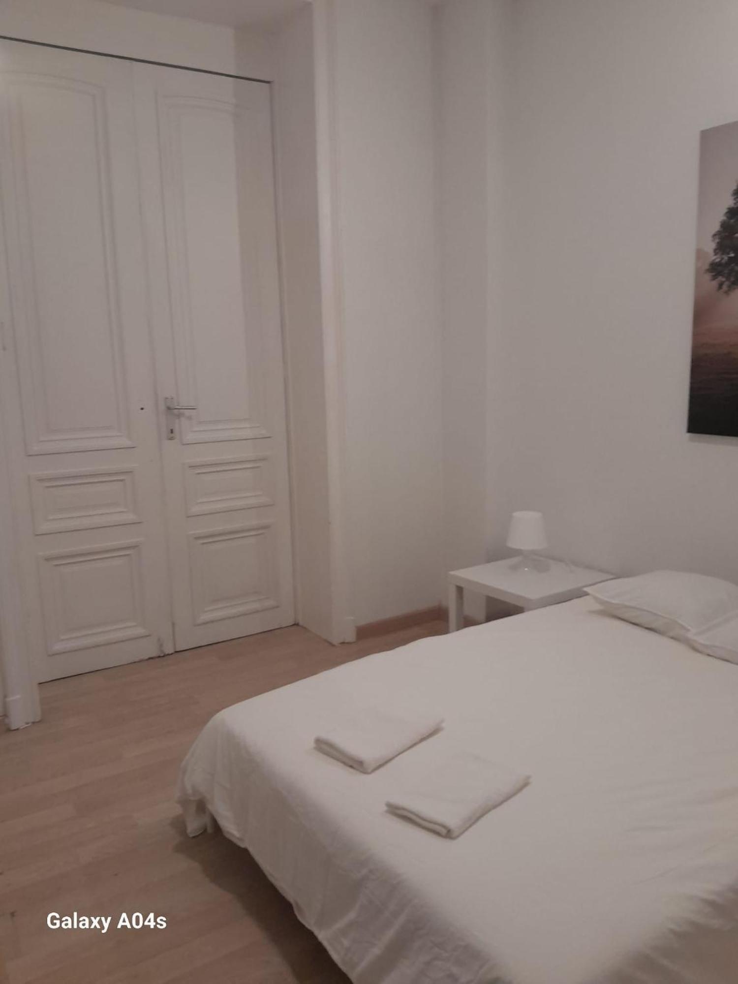 Appartement Appt Close To Grand Place Sleeps 6 Brussel