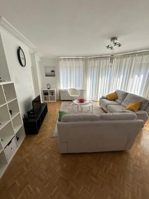 Tres Belle Proche Du Centre De Appartement Brussel