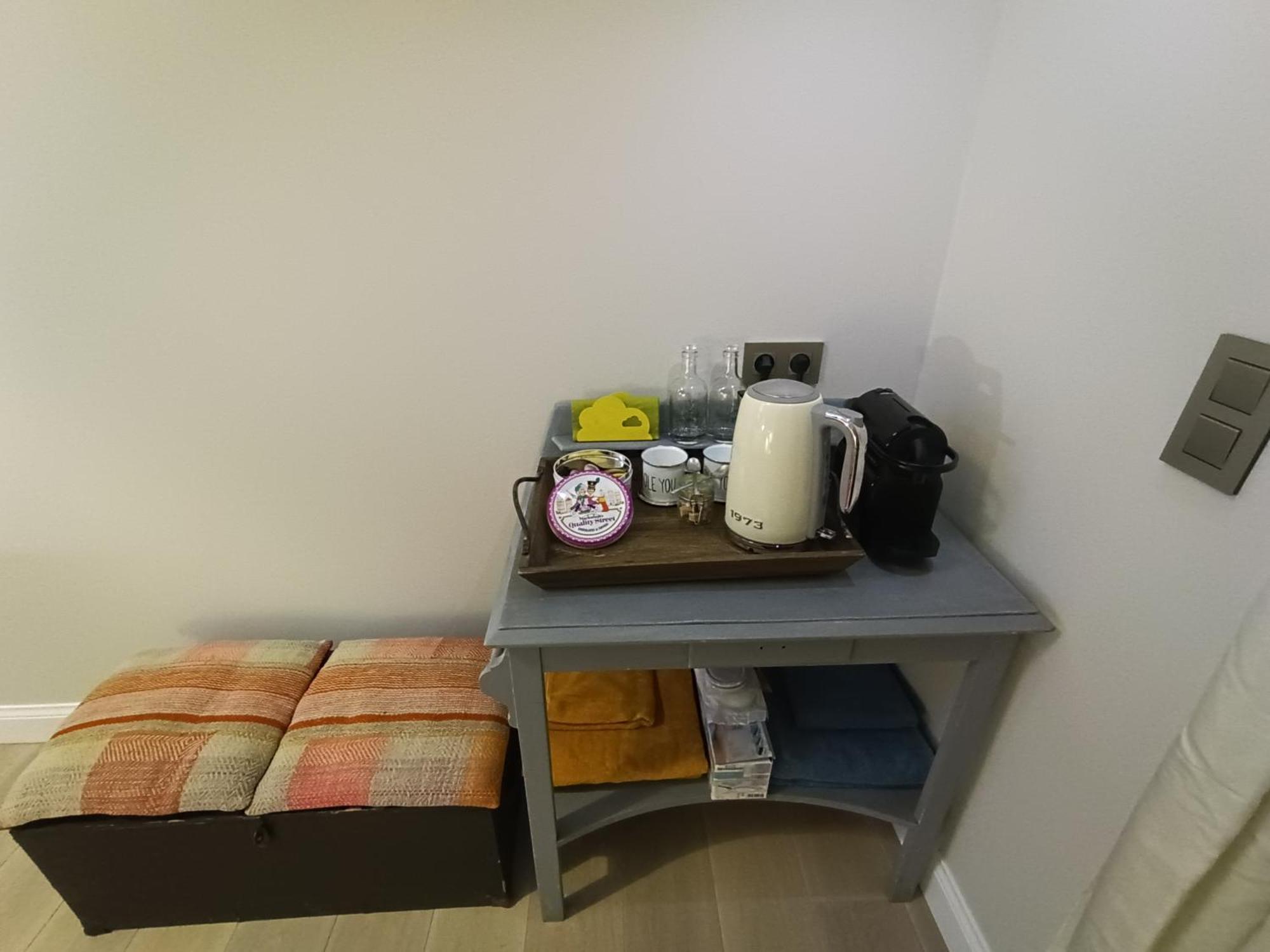 Marilou And Dalibor's Séjour chez l'habitant
