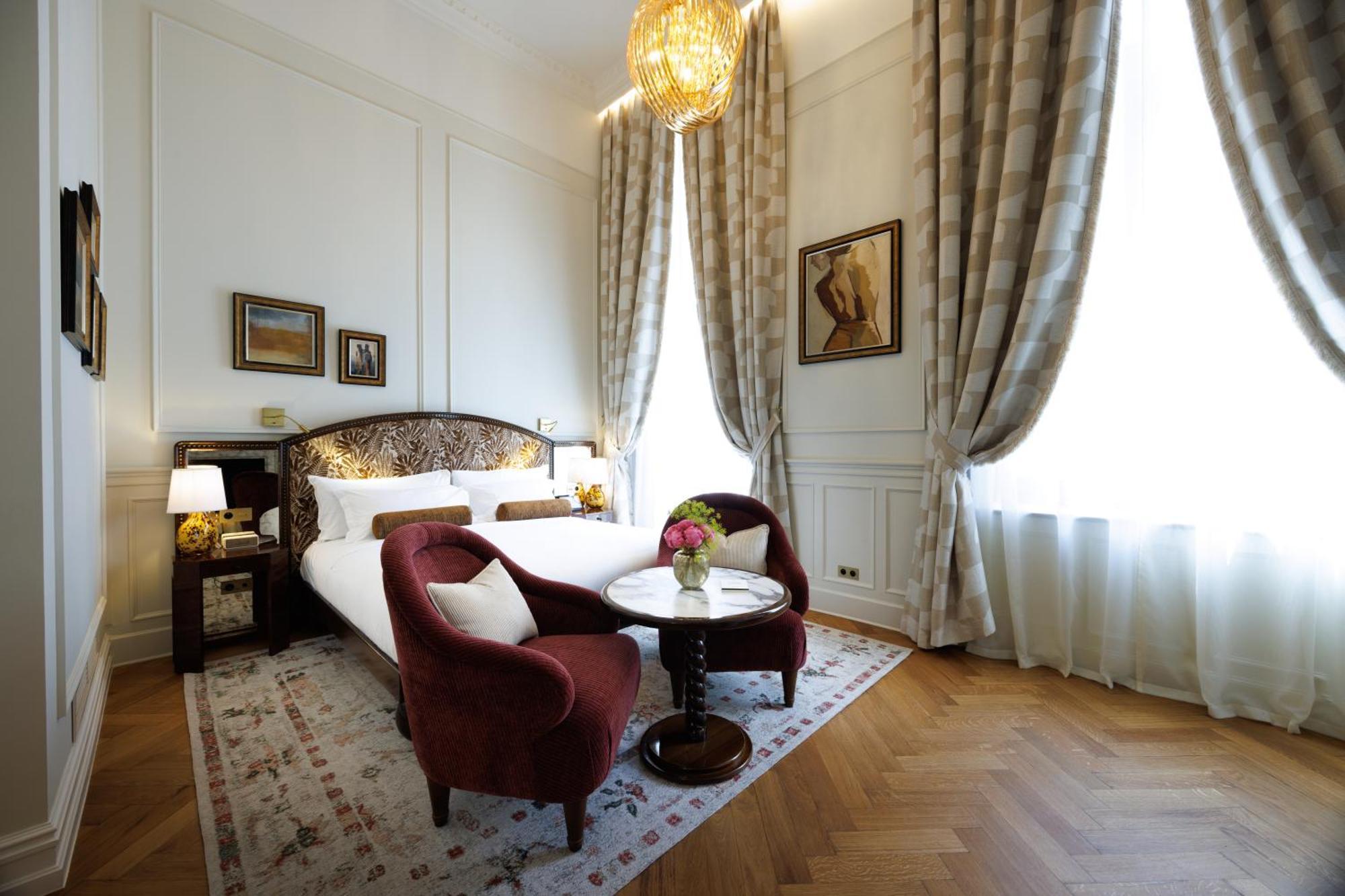 Fleur De 4*