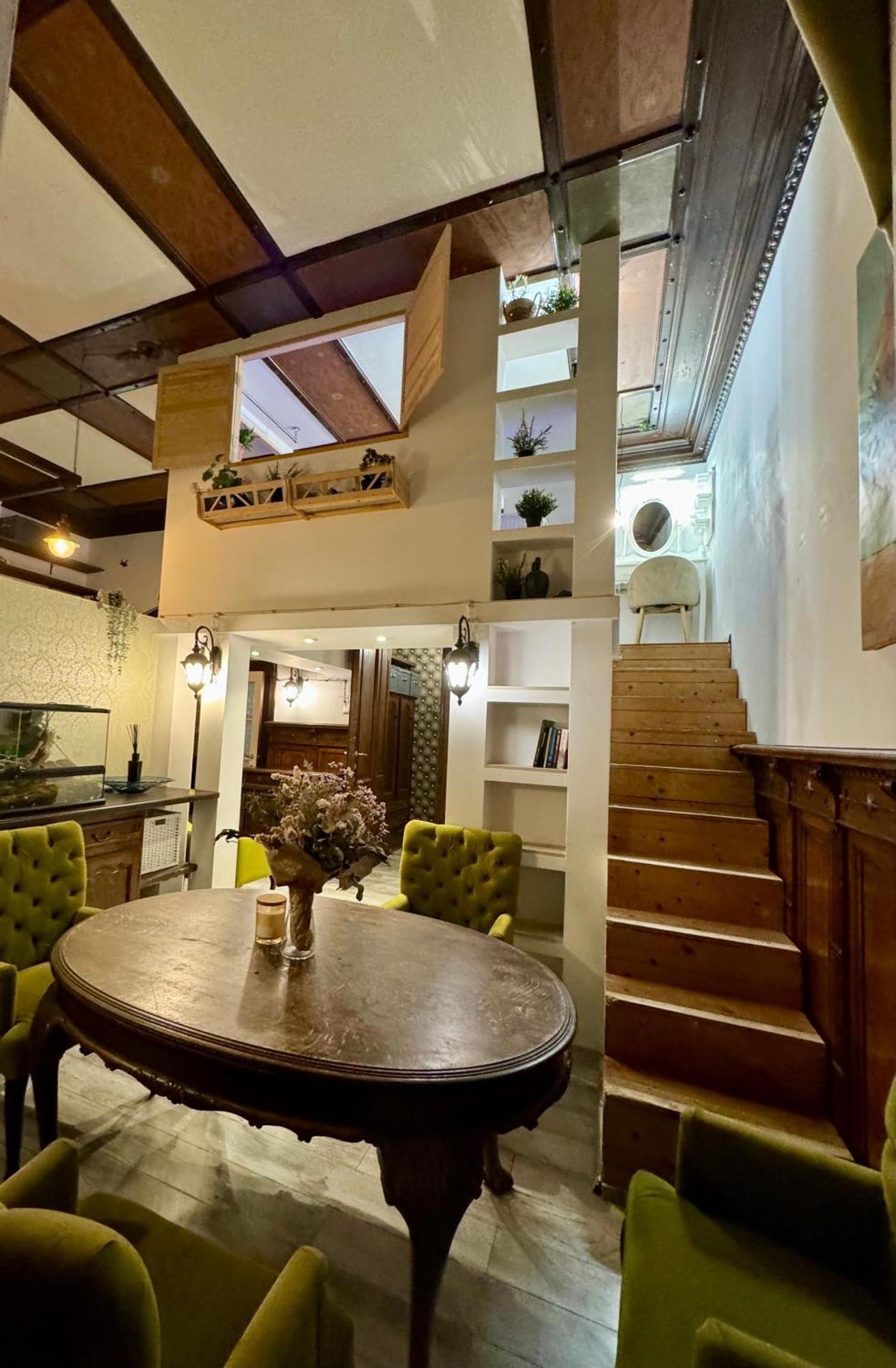 Magical Double Bedroom Duplex Appartement *