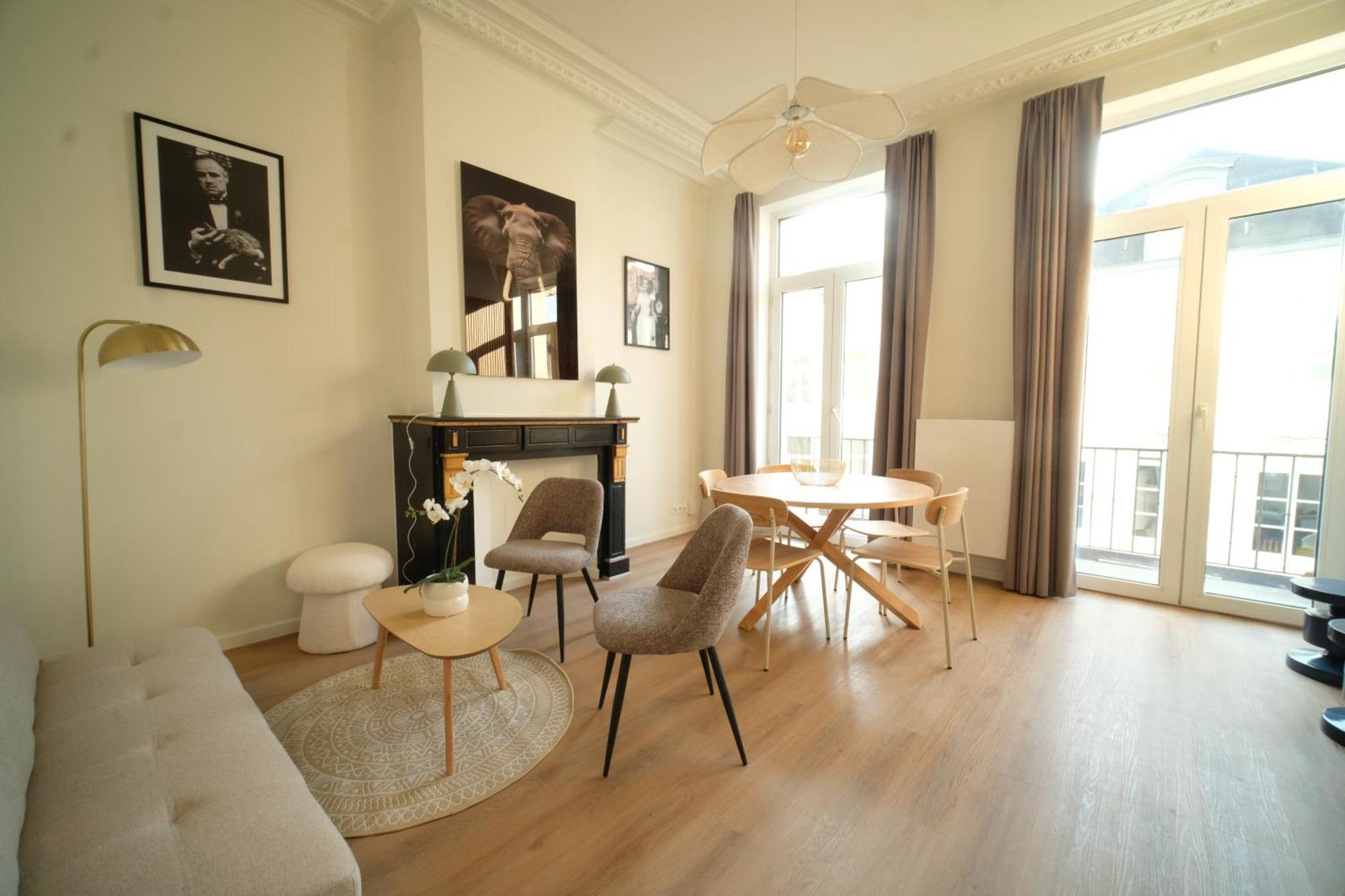 Noble Nest - Downtown *