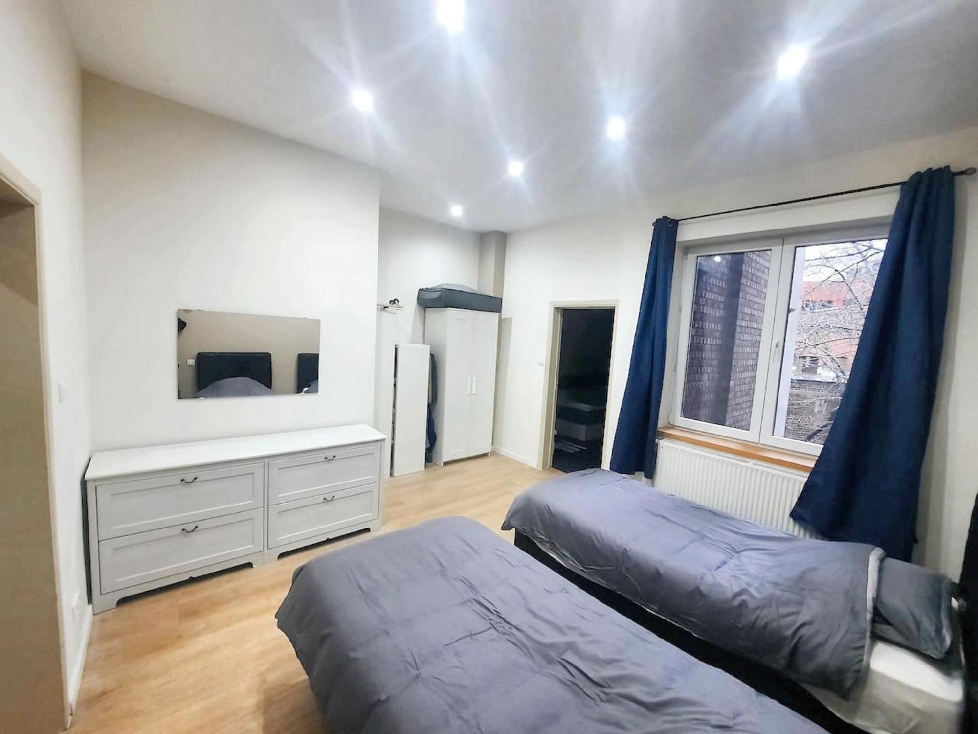 Apartment Modern In Molenbeek Saint Jean / 77 M² / Parking Brussels