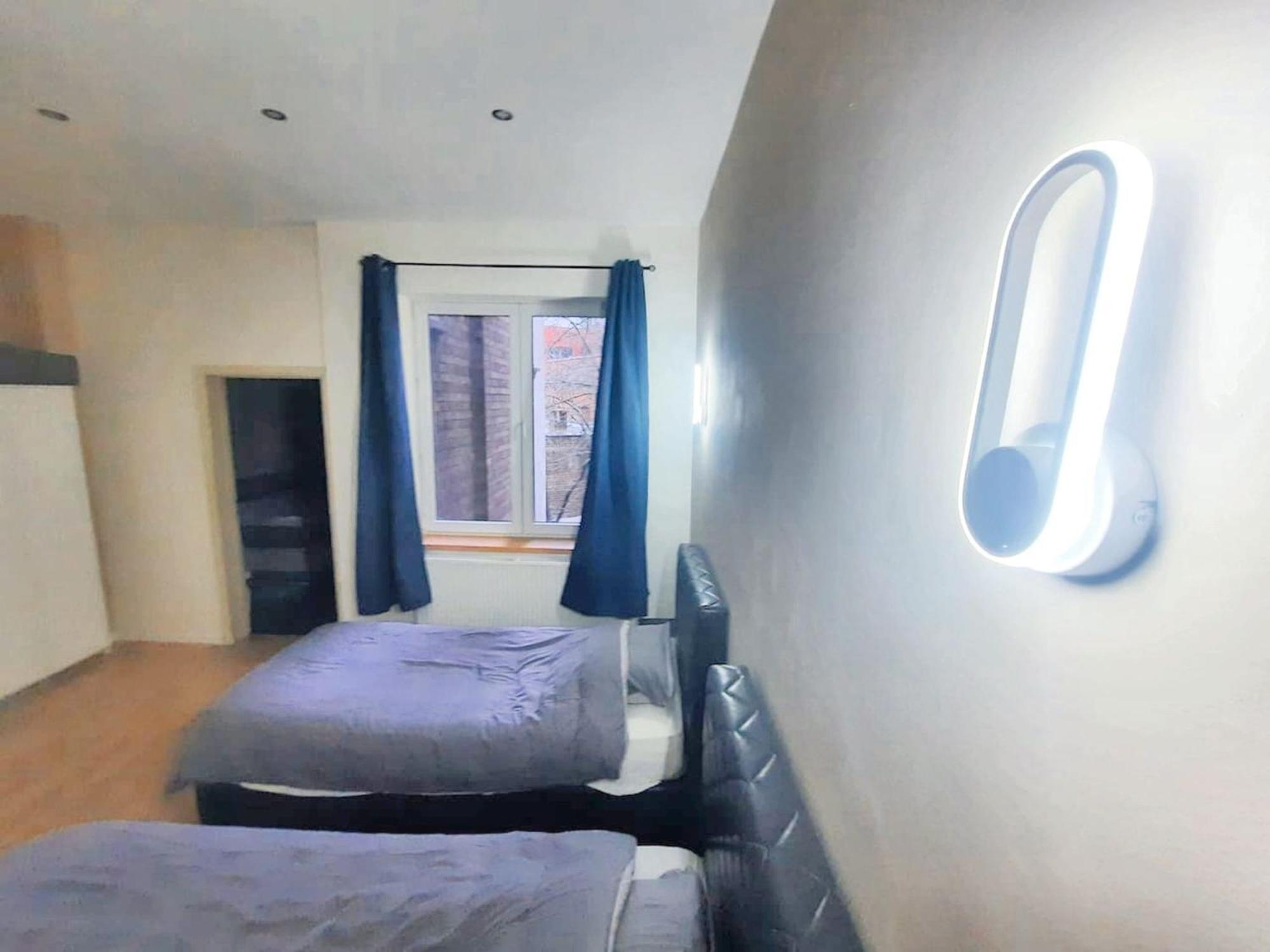 Modern In Molenbeek Saint Jean / 77 M² / Parking Apartment