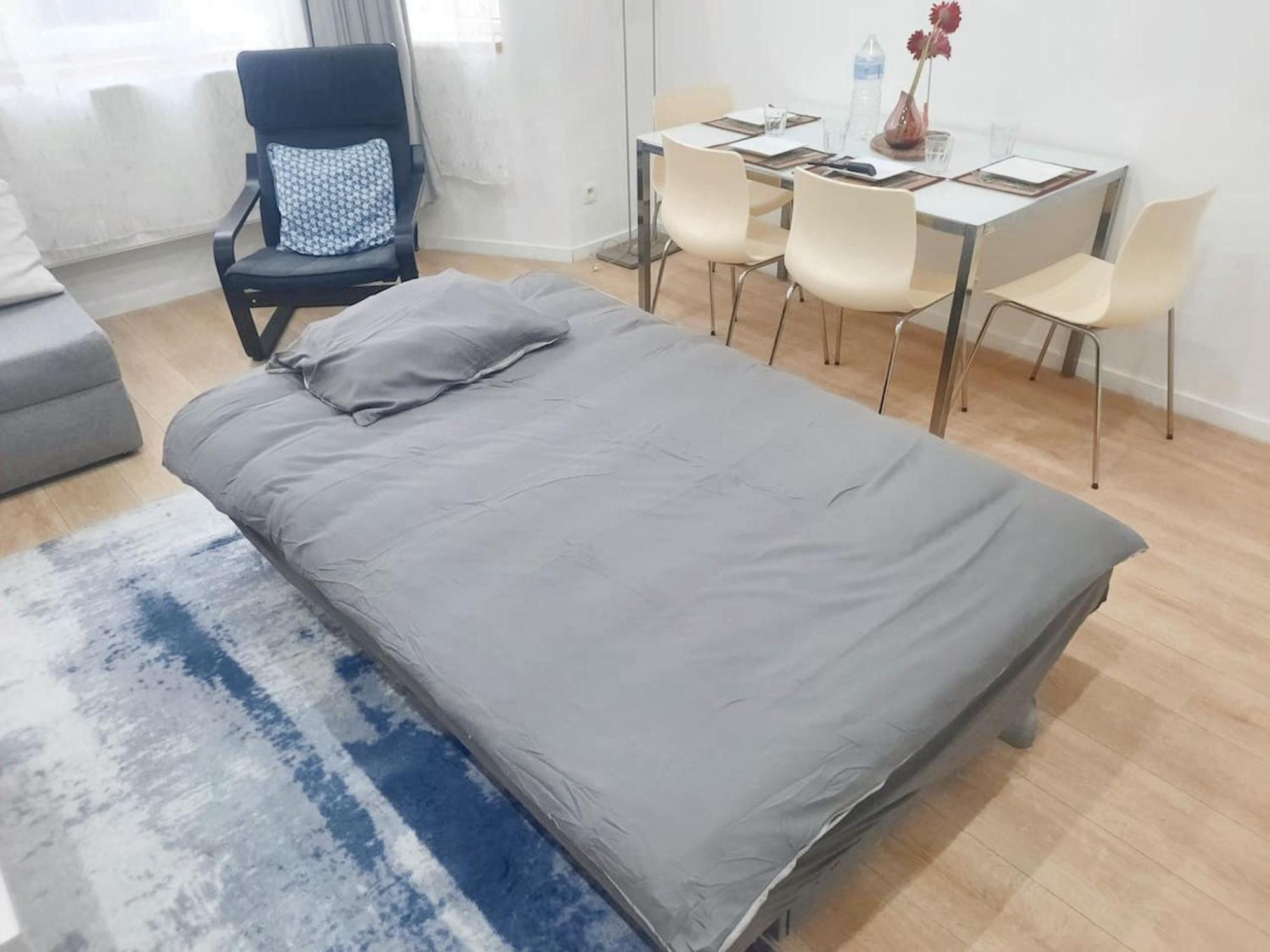 Apartment Modern In Molenbeek Saint Jean / 77 M² / Parking Brussels