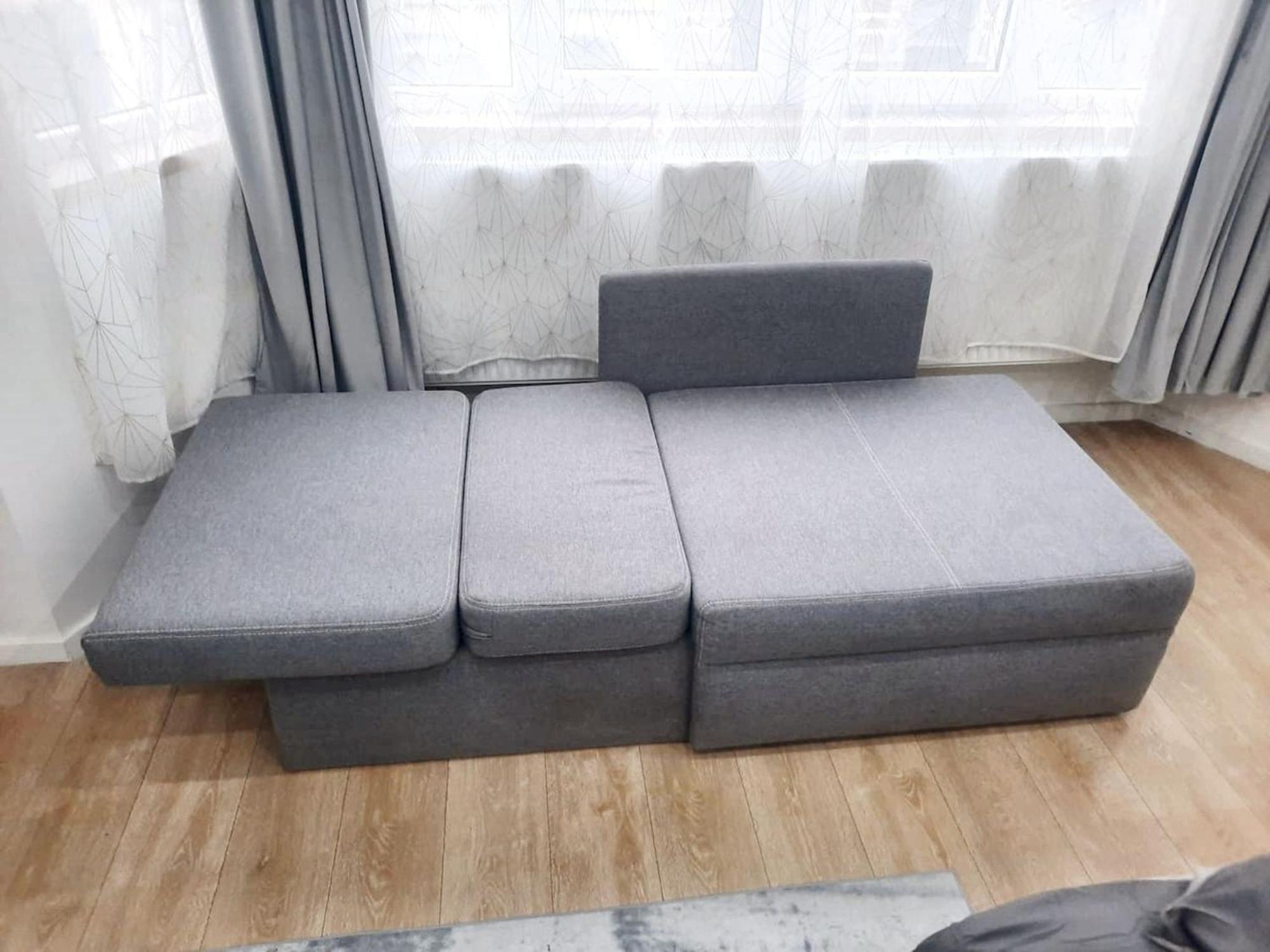 Apartment Modern In Molenbeek Saint Jean / 77 M² / Parking *
