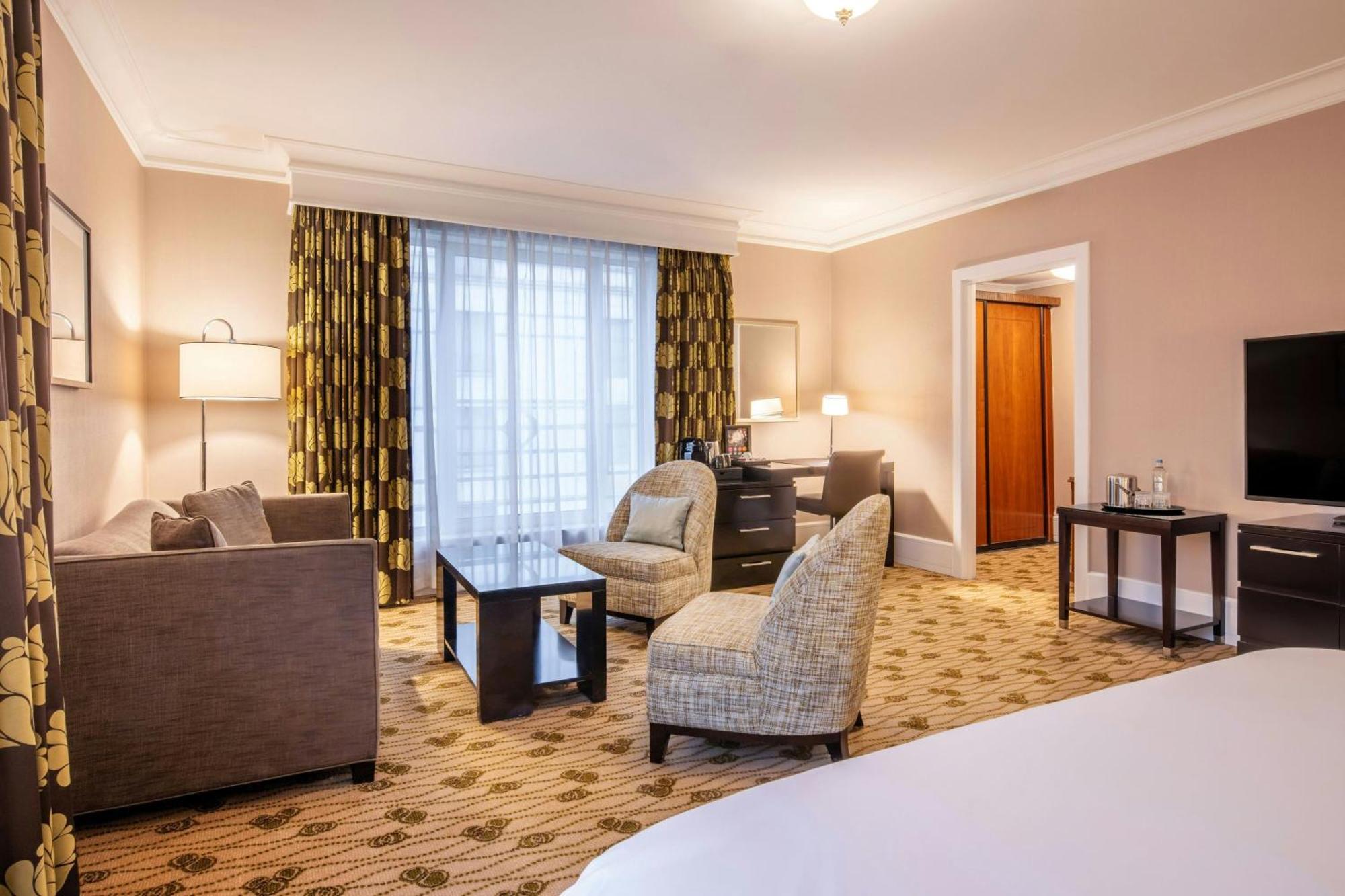Hotel Renaissance 4*