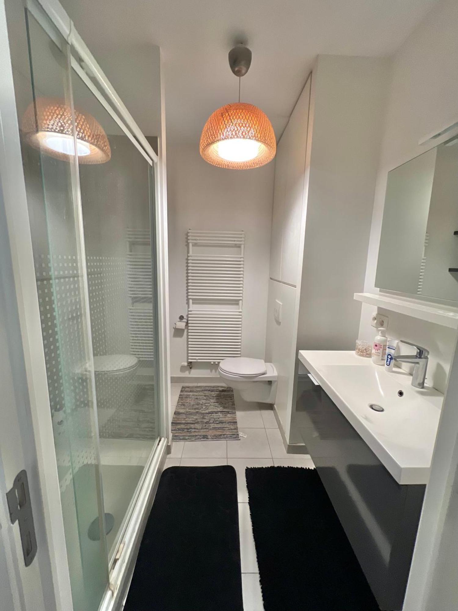 Center Apartment *