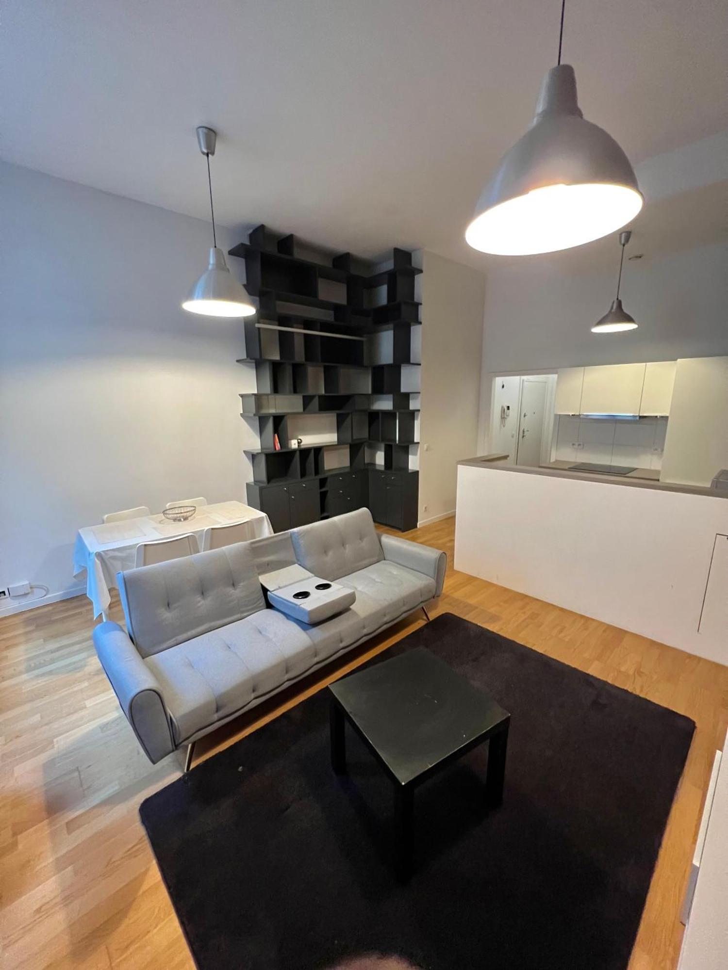 Center Apartment *