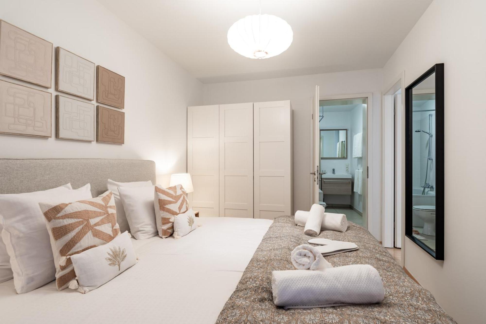 Contemporary Comfort In The Heart Of The Appartamento *