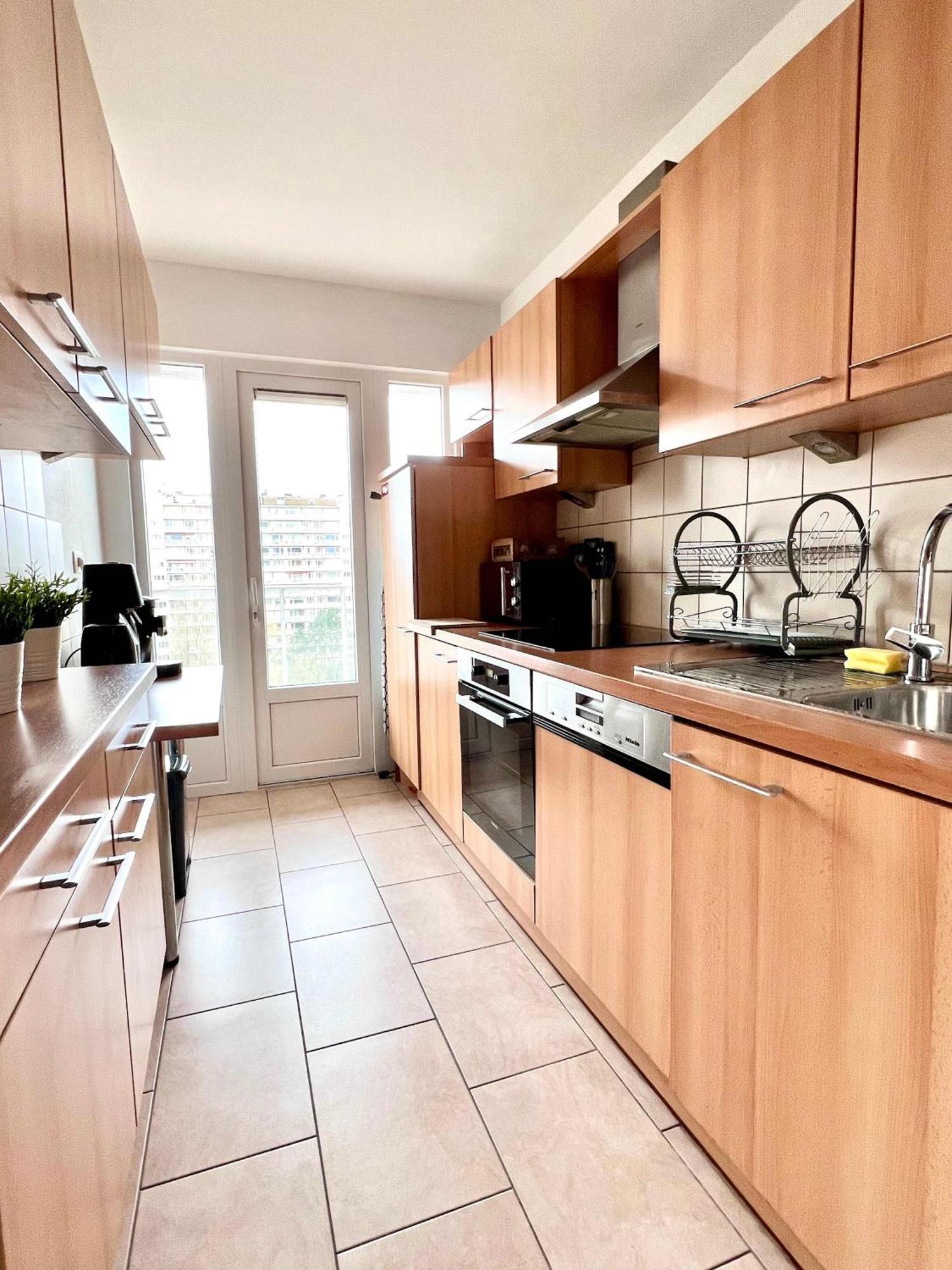 Elegant 2pcs Proche Bruxelles