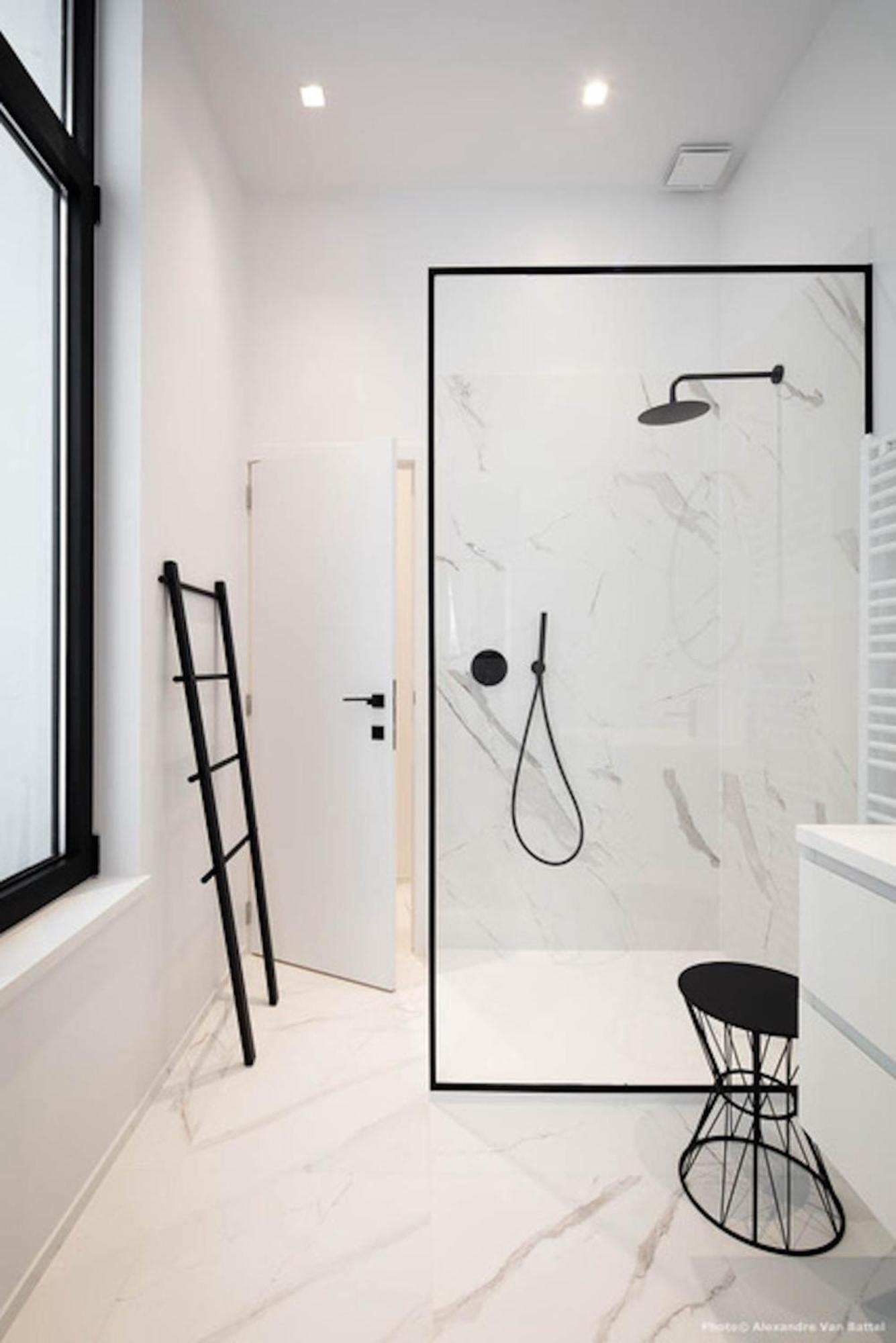 Fully Equipped Near Place Stephanie