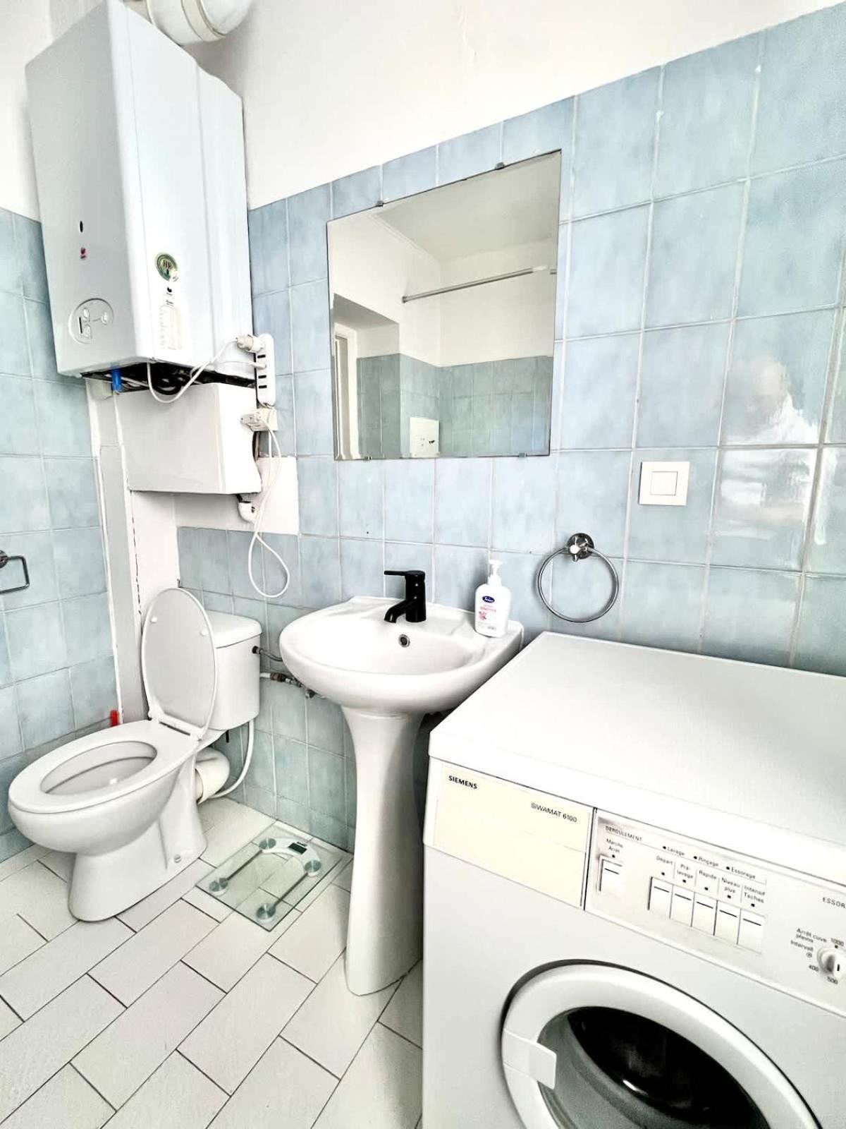 800 M From Grand Place Apartment