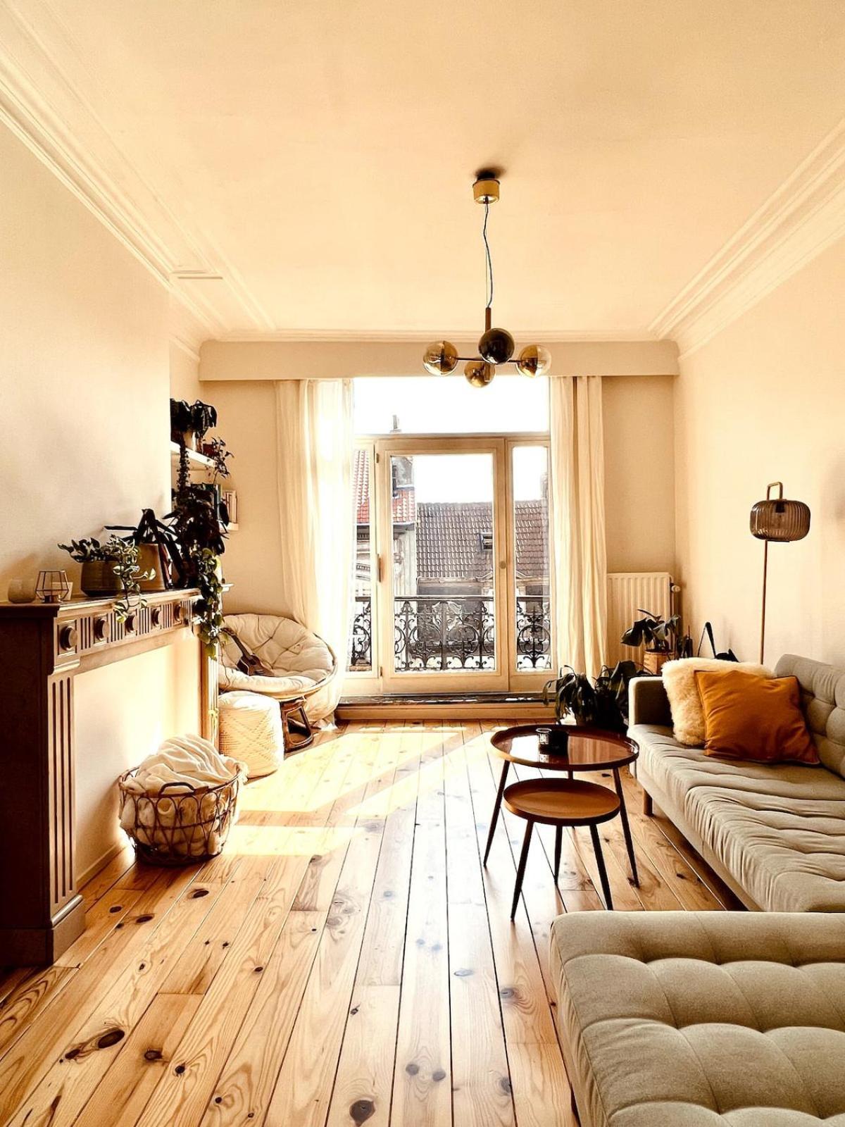 Bright And Cozy In Appartement *