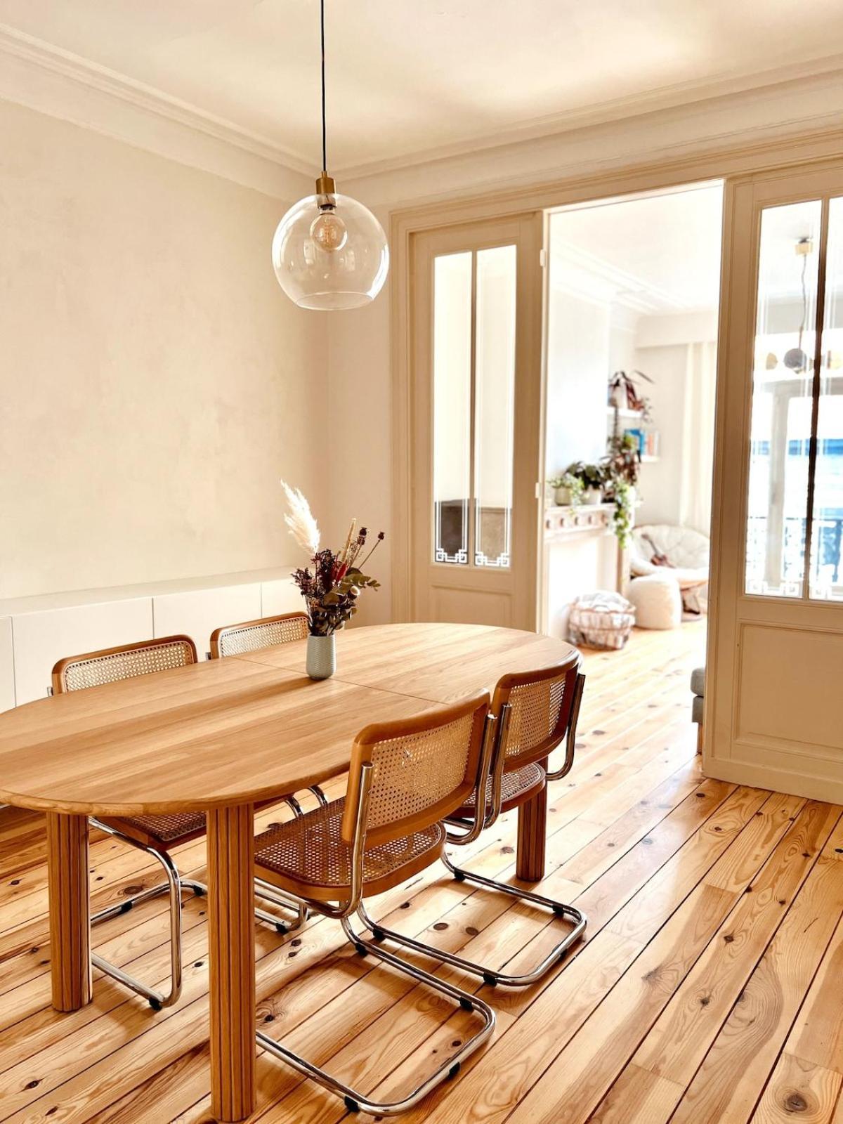Bright And Cozy In Appartement *