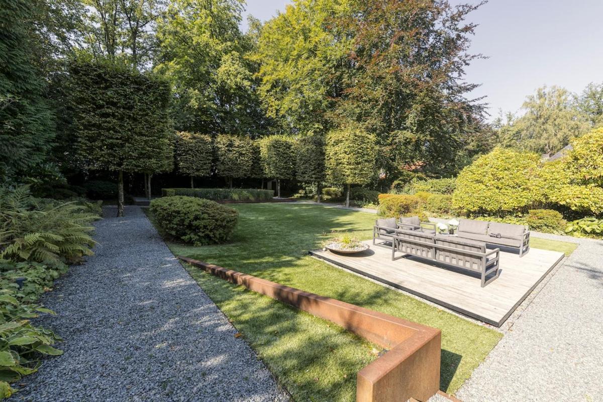 The Luxury Glass Manor Villa *