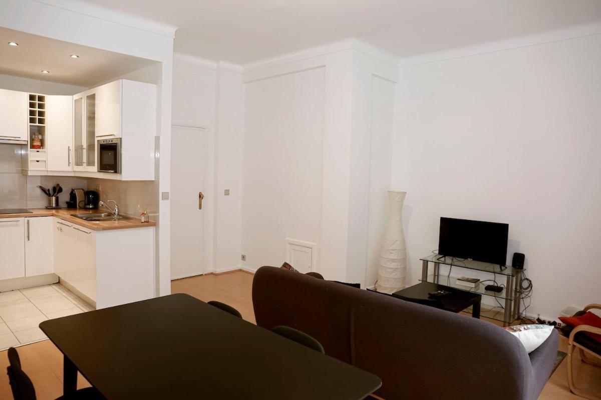 Appartement Appartement, Deux Au Pied Du Metro Montgomery Bruxelles