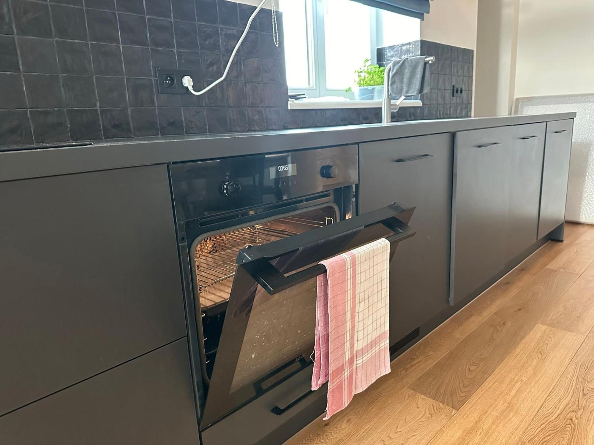 Self Check In For 2 In Center Of Ixelles Brussel