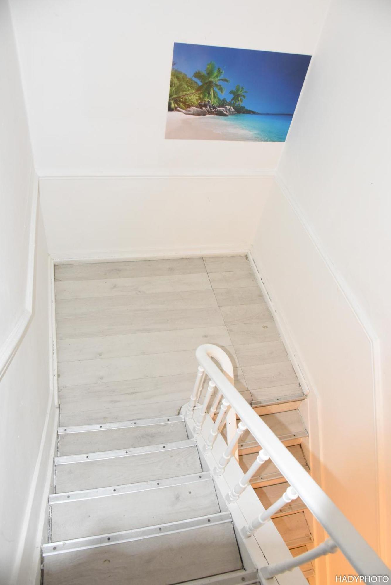 Confort Gare De L'ouest, Troisiemes Etages Appartement Brussel
