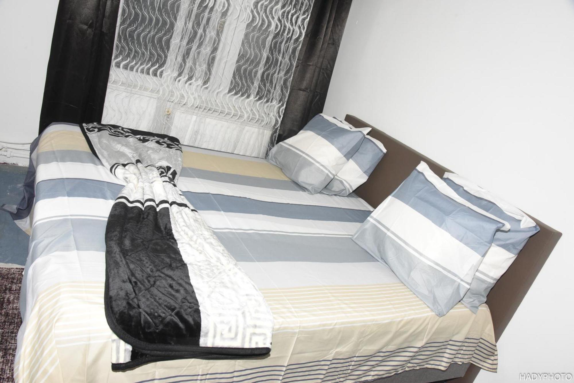 Confort Gare De L'ouest, Troisiemes Etages Appartement Brussel