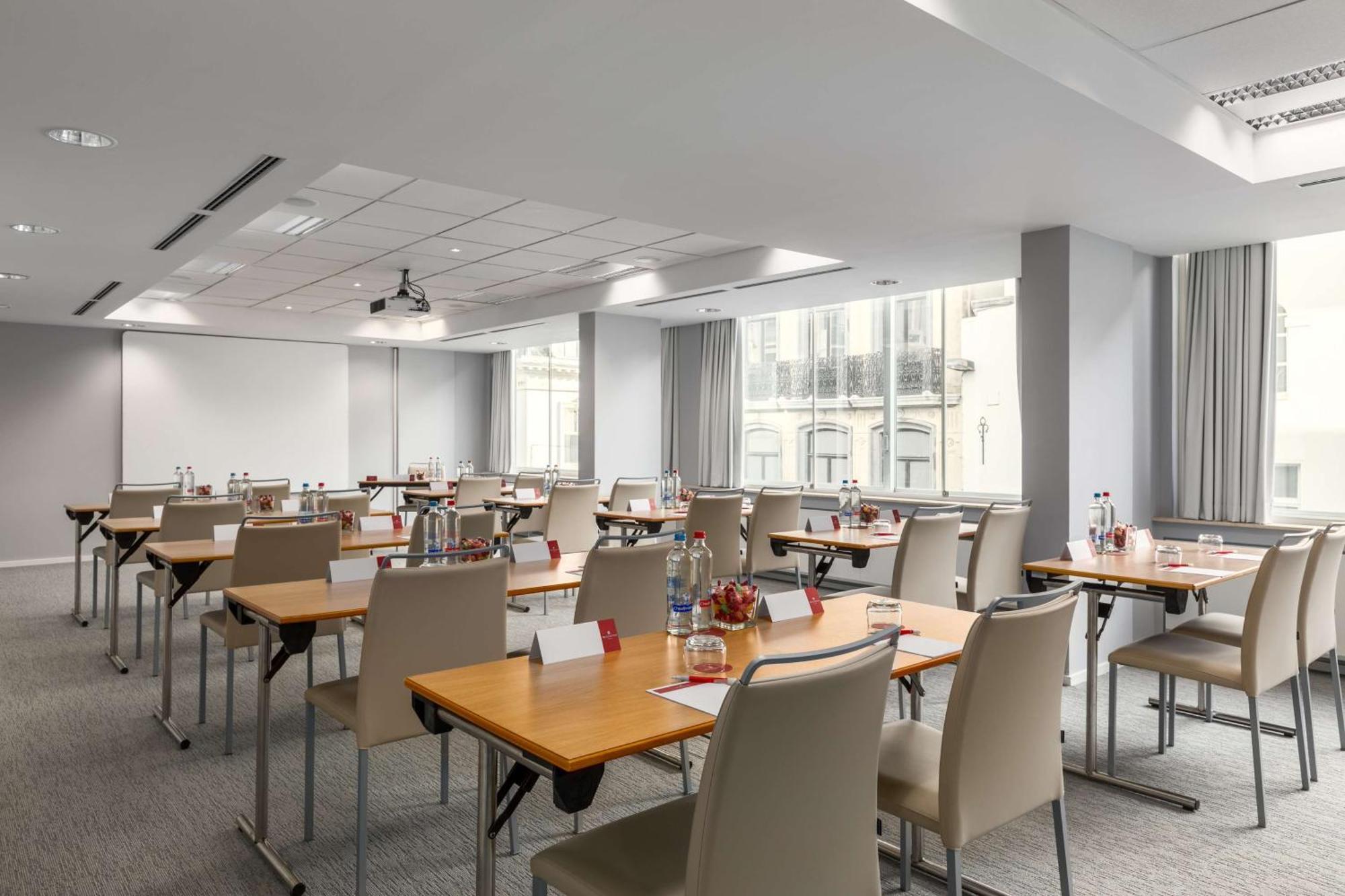 Hotel Nh Collection Centre 4*
