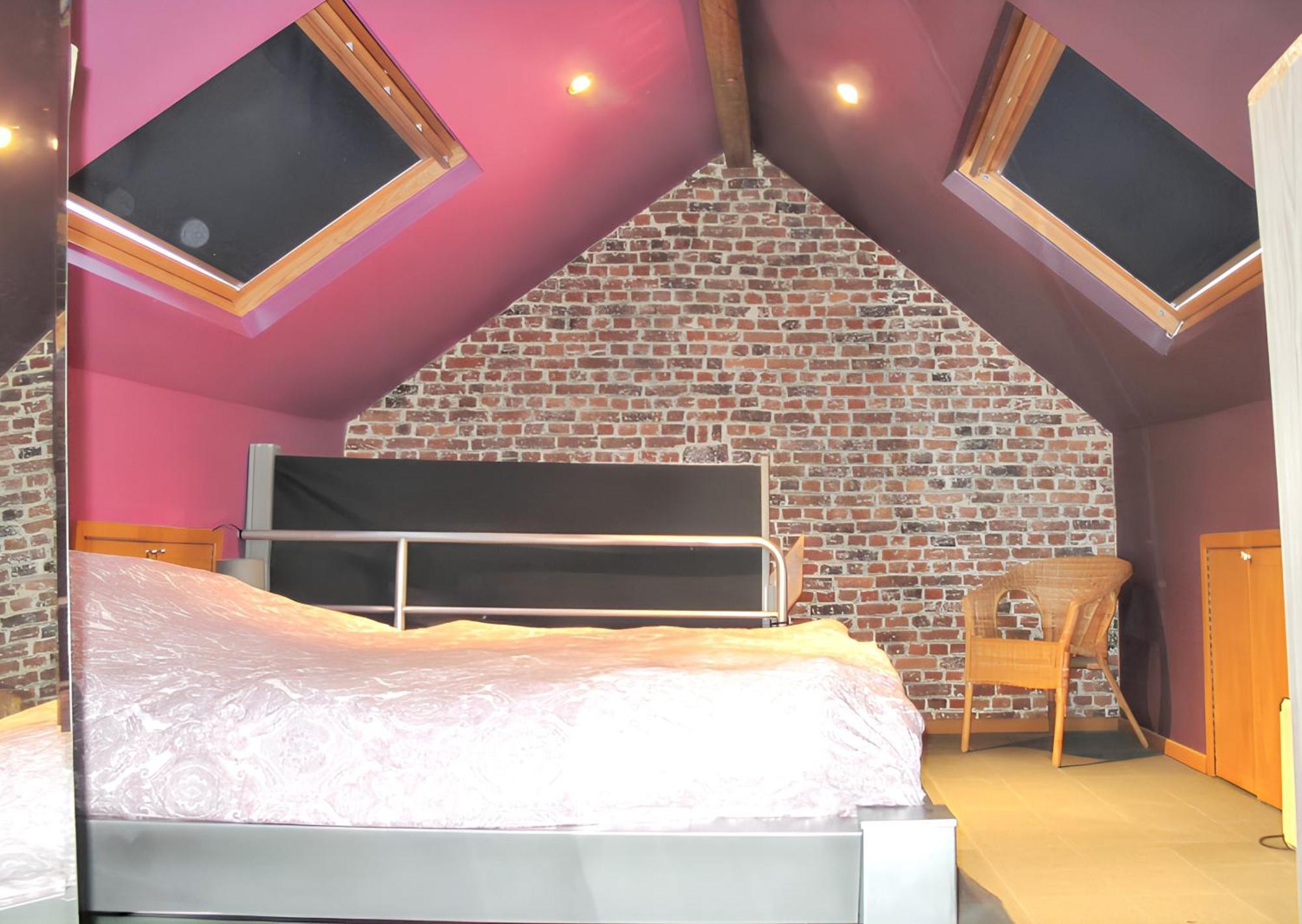 Spacious With View In 100 M² + Terrace Brüssel