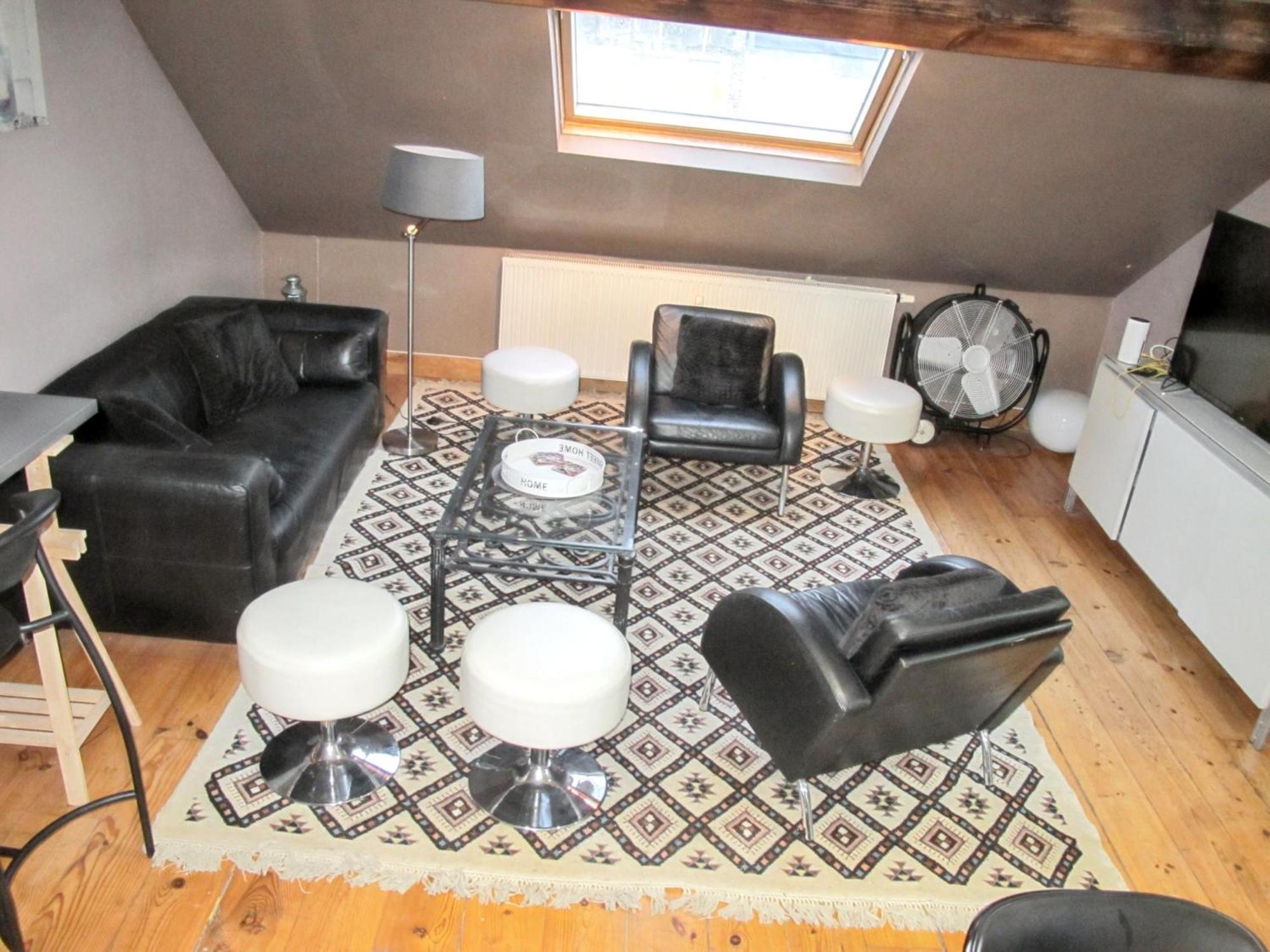 Spacious With View In 100 M² + Terrace Brussel