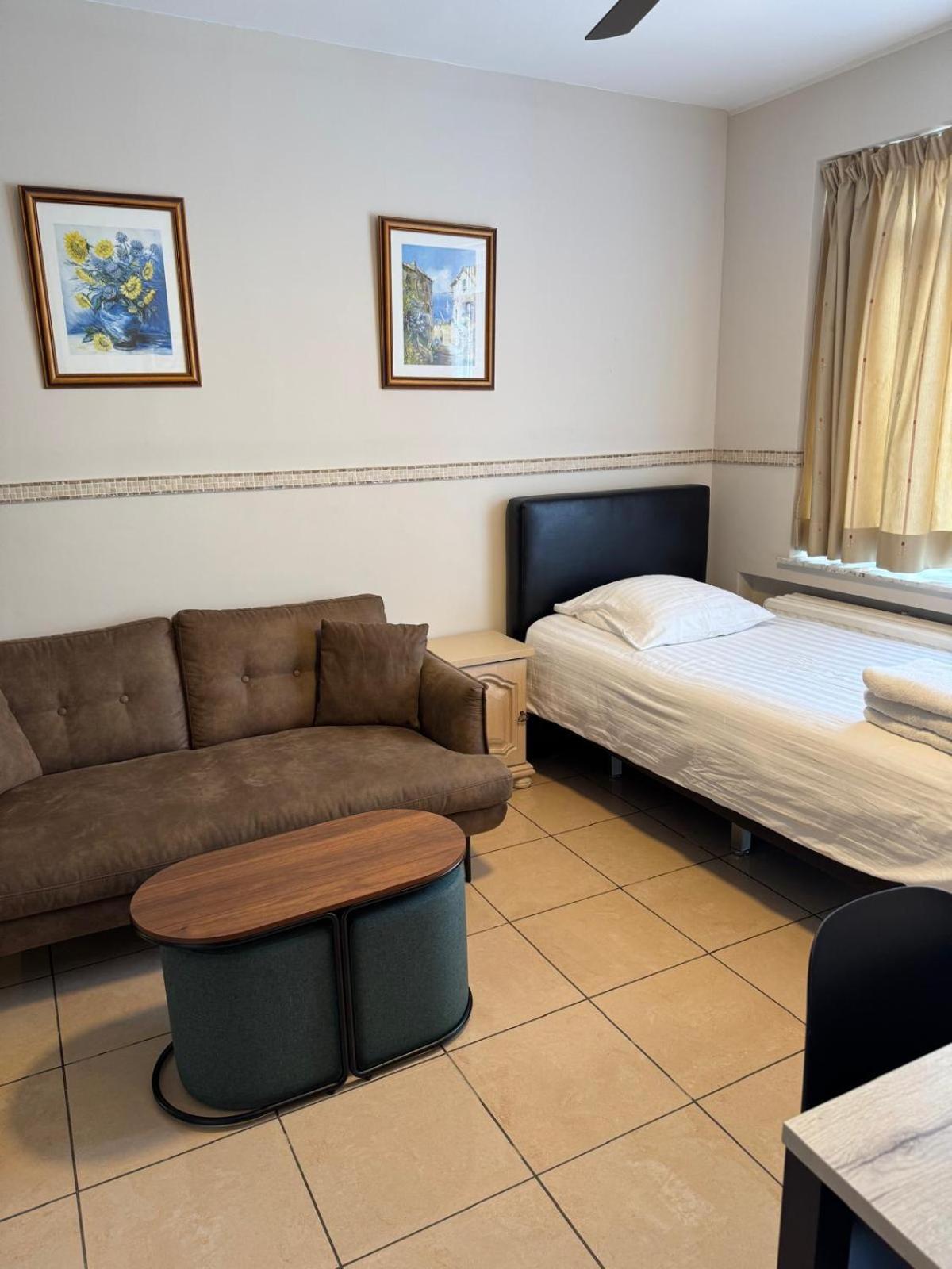 Aparthotel Bara Midi