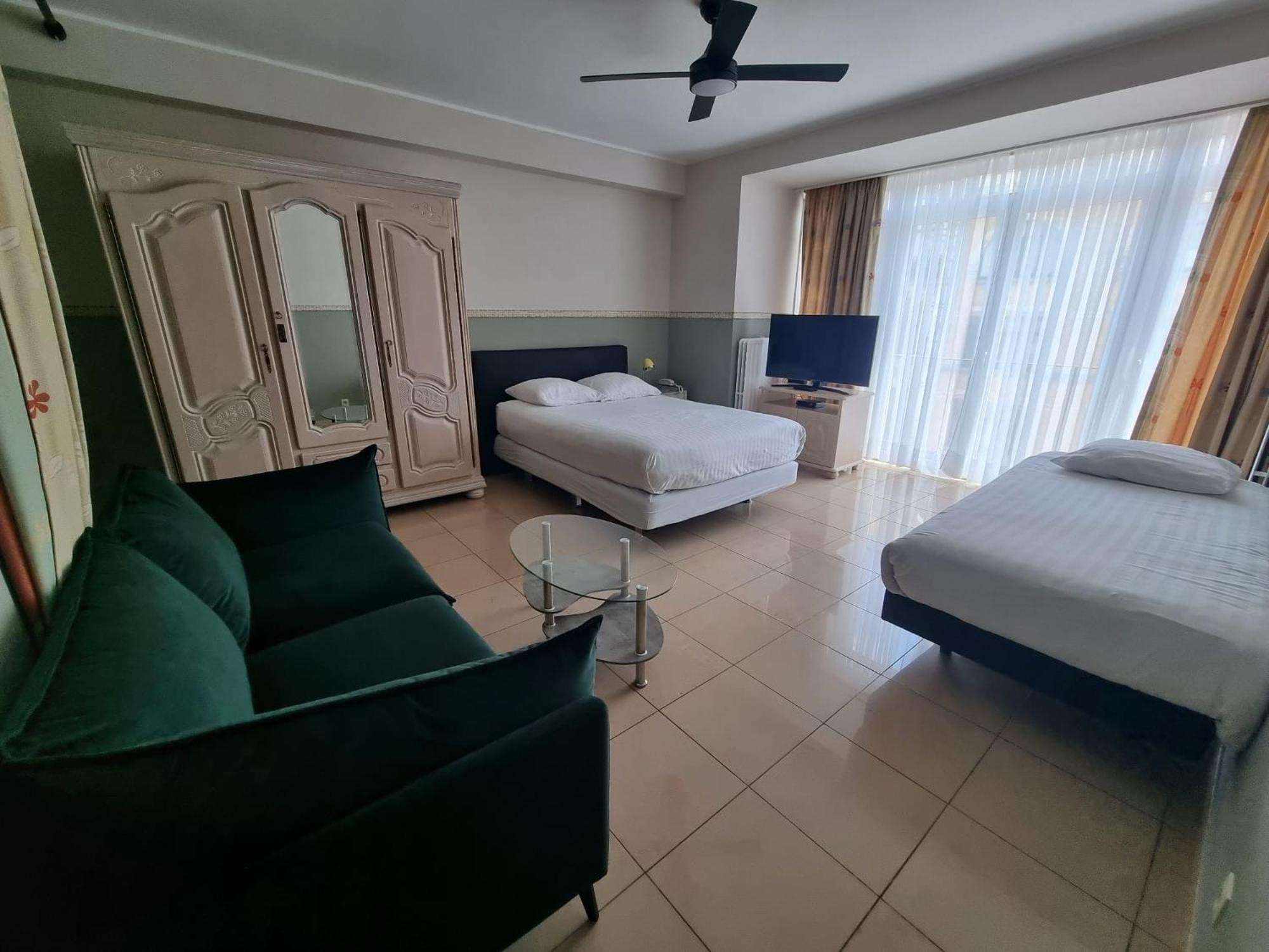 Bara Midi Aparthotel