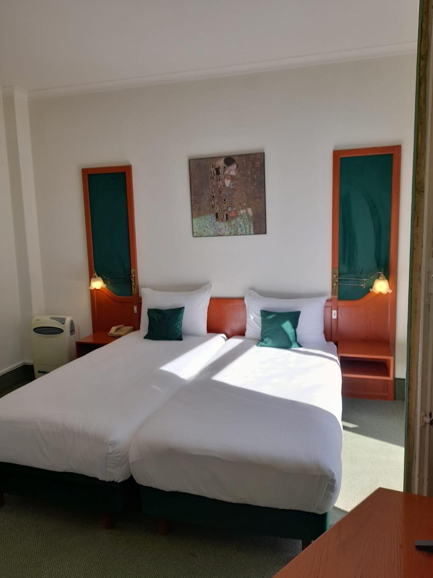 Hotel Le Dome 3*