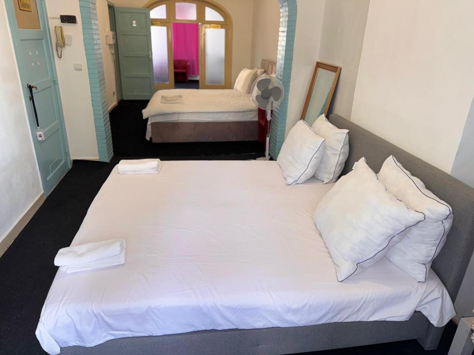 Confort Gare De L'ouest, Troisiemes Etages Appartement *