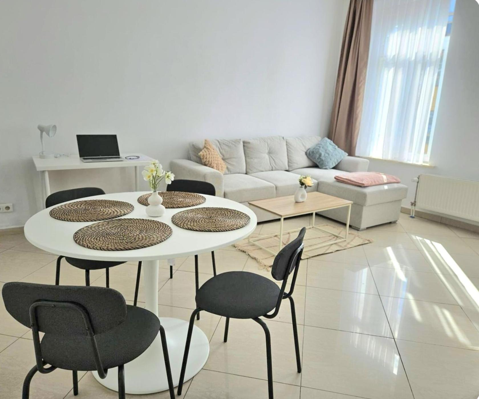 Apartment Proche Du Centre De 5 Personnes *
